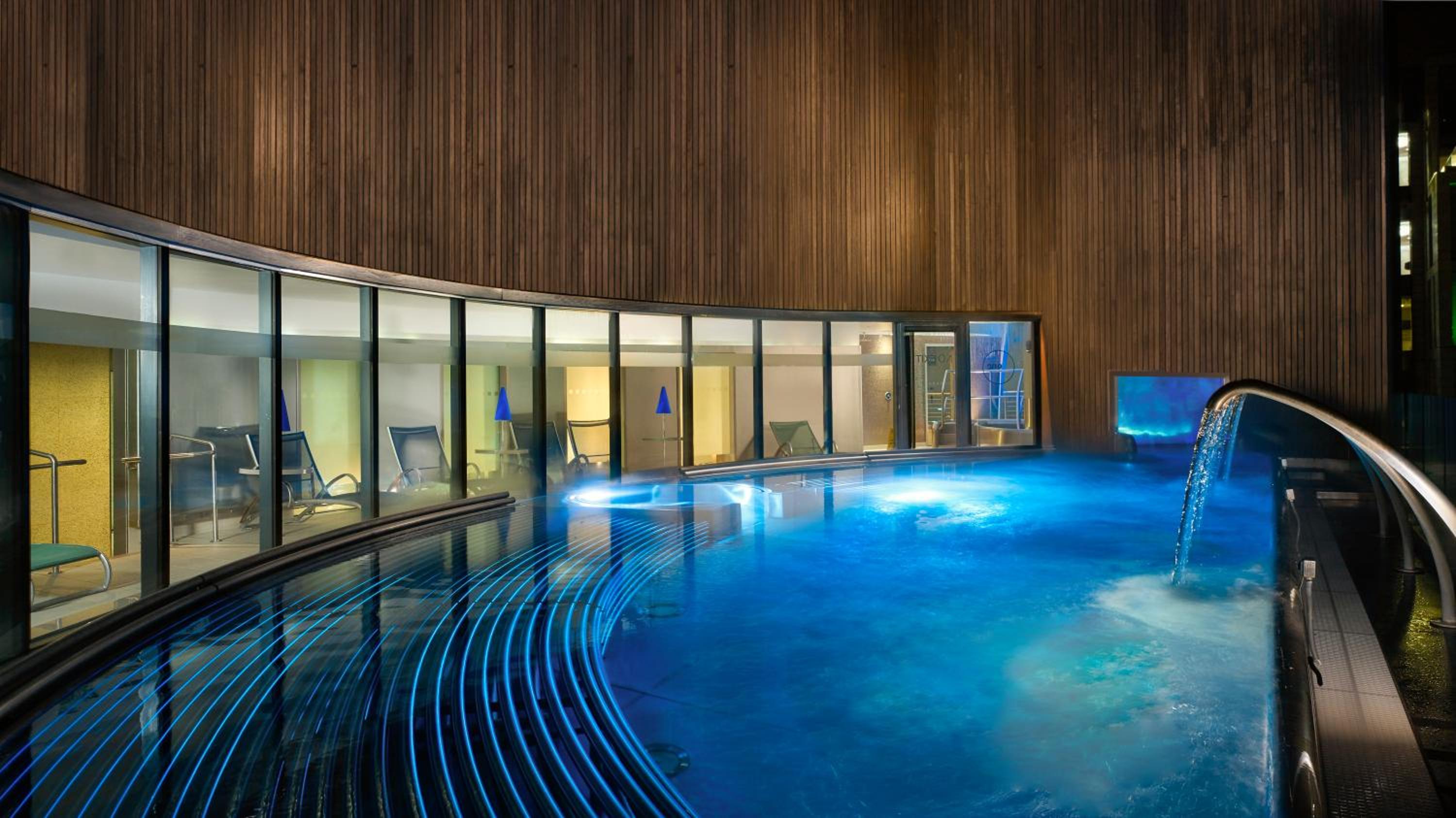 Sheraton Suite, Spa & Lounge access, 1 King - Photo 10