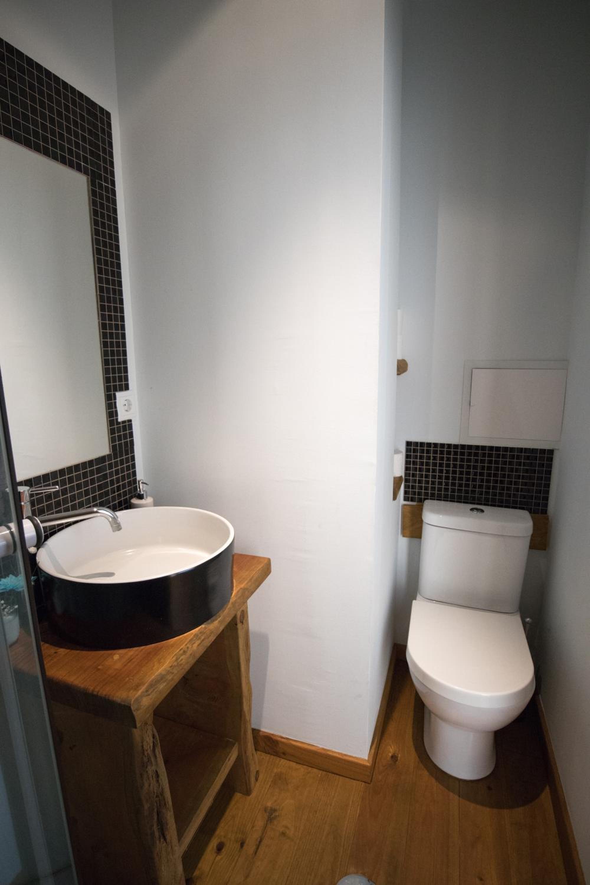 Deluxe Room (2 Adults + 1 Child) photo 2