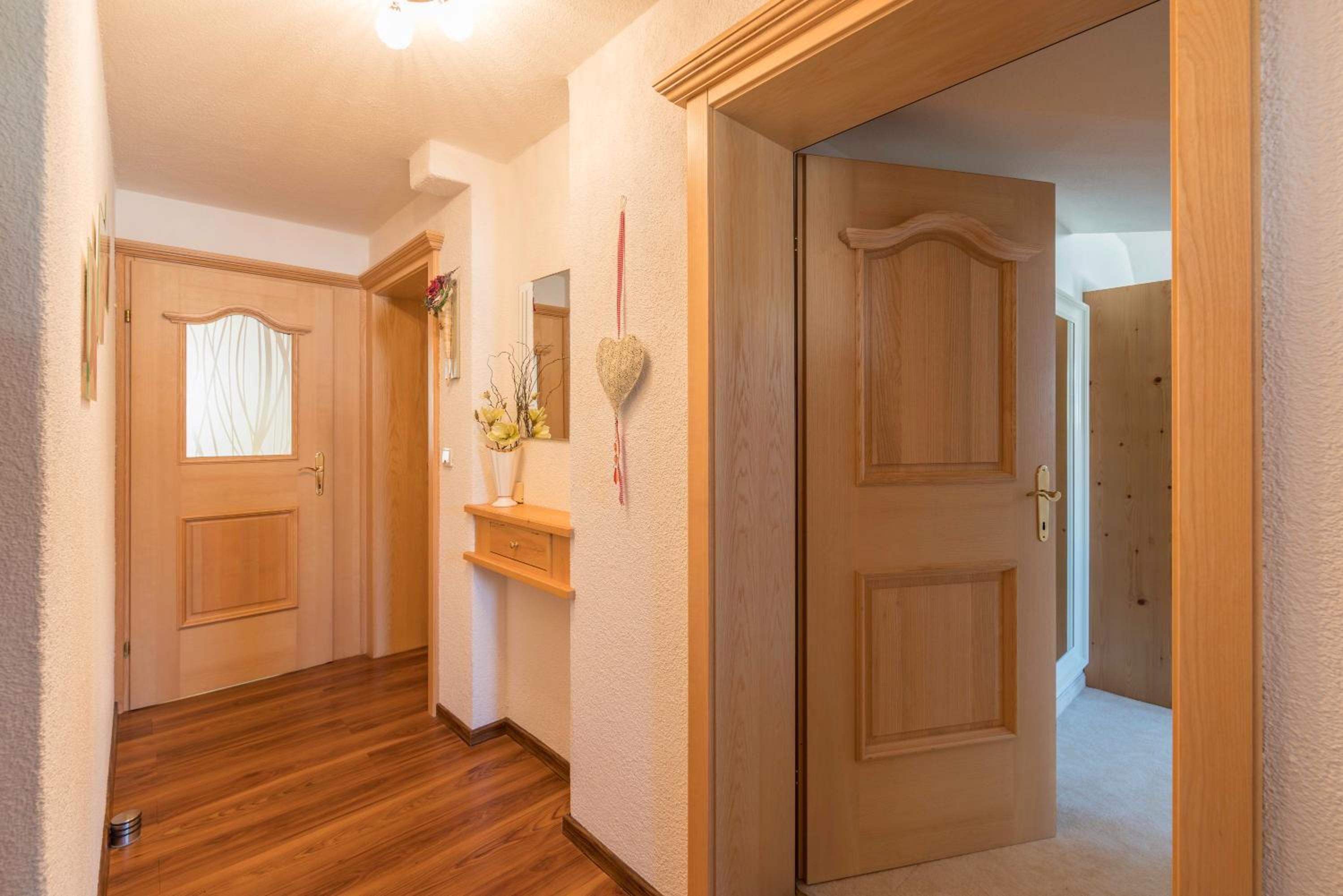 One-Bedroom Apartment with Balcony photo 1