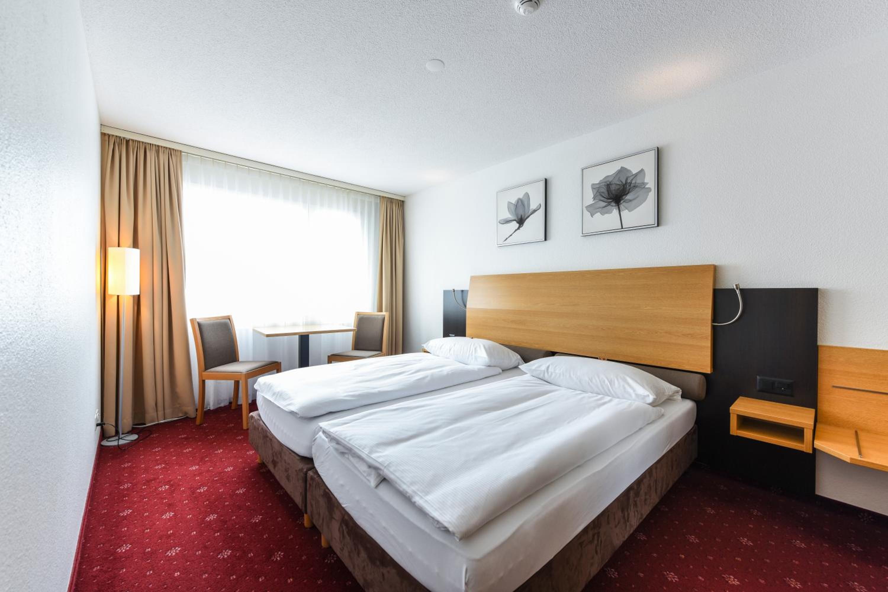 Double Room - Photo 2