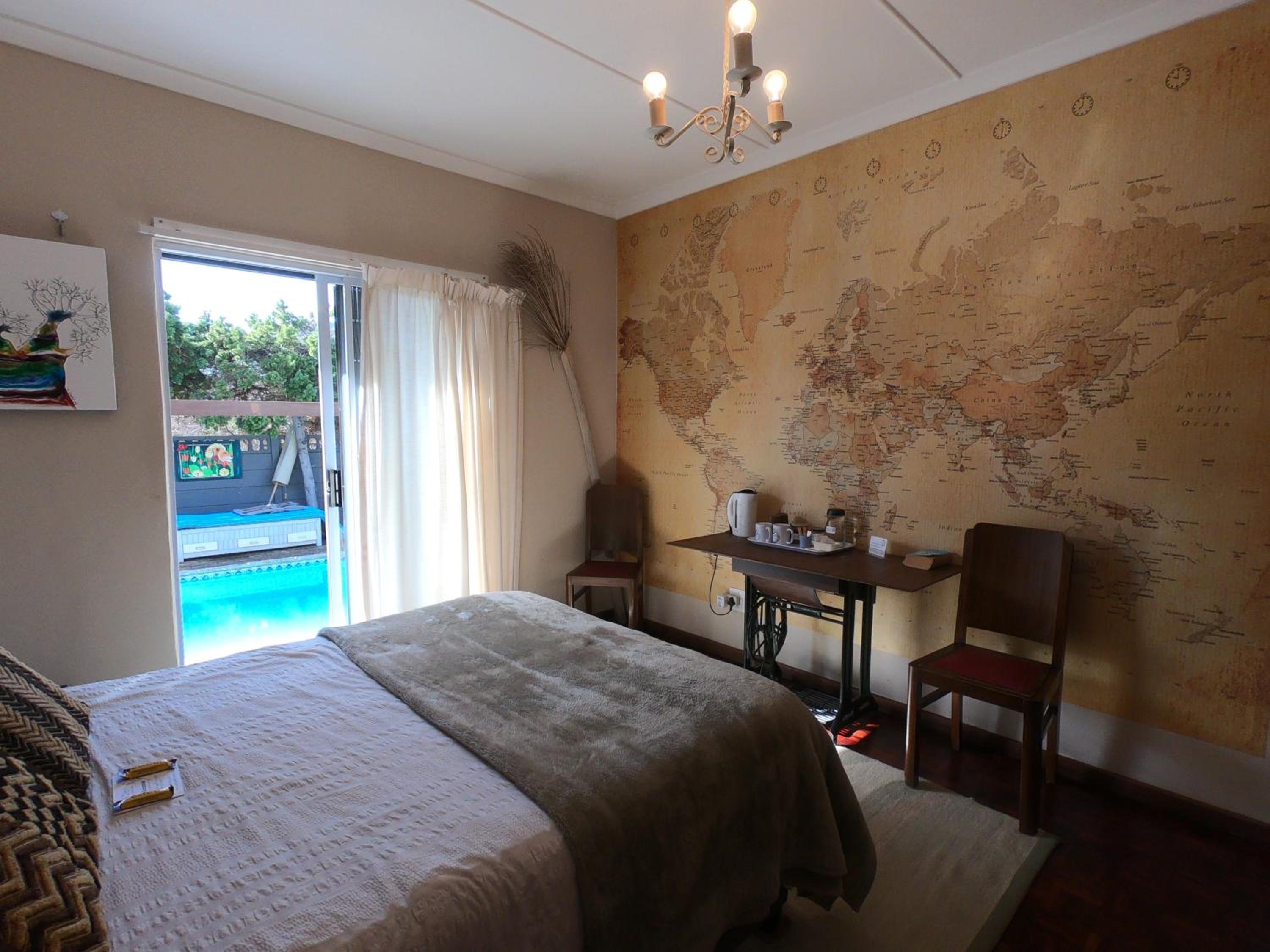 Double Room with Shared Bathroom photo 3