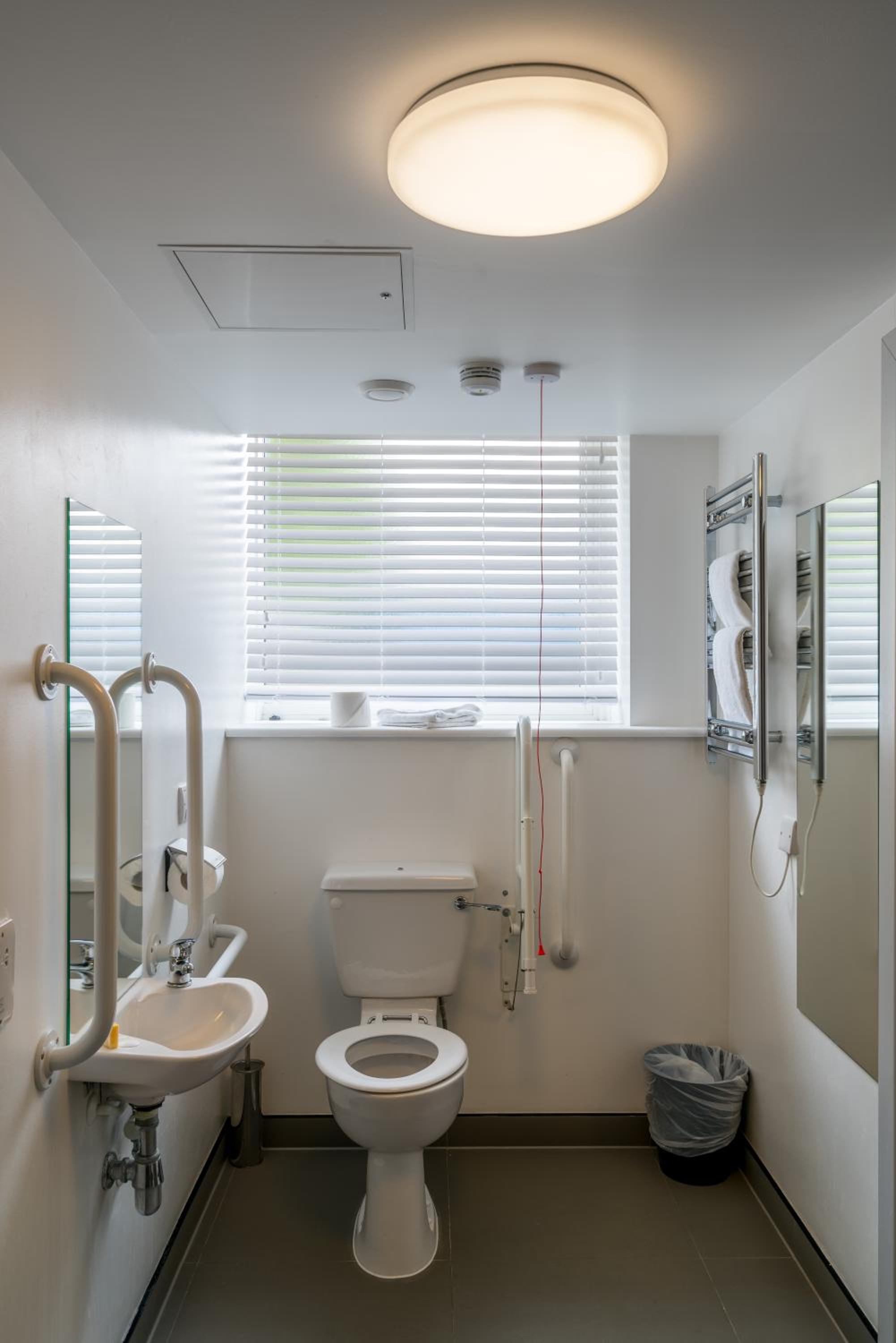 Double Room - Disability Access photo 2