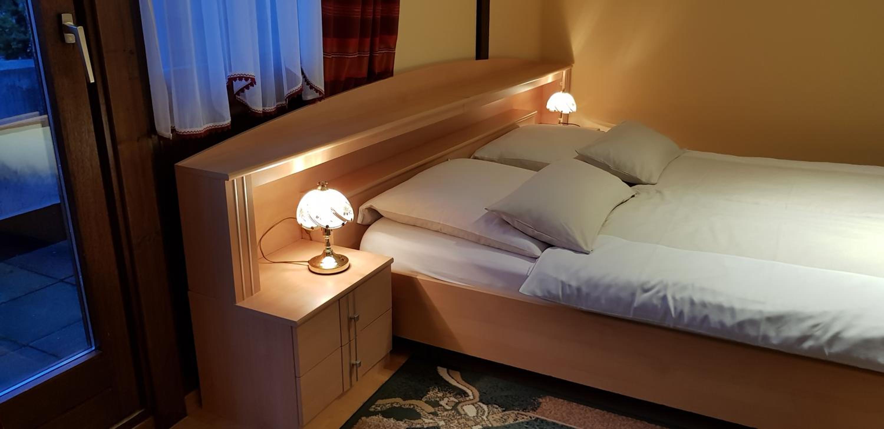 Double or Twin Room - Photo 4