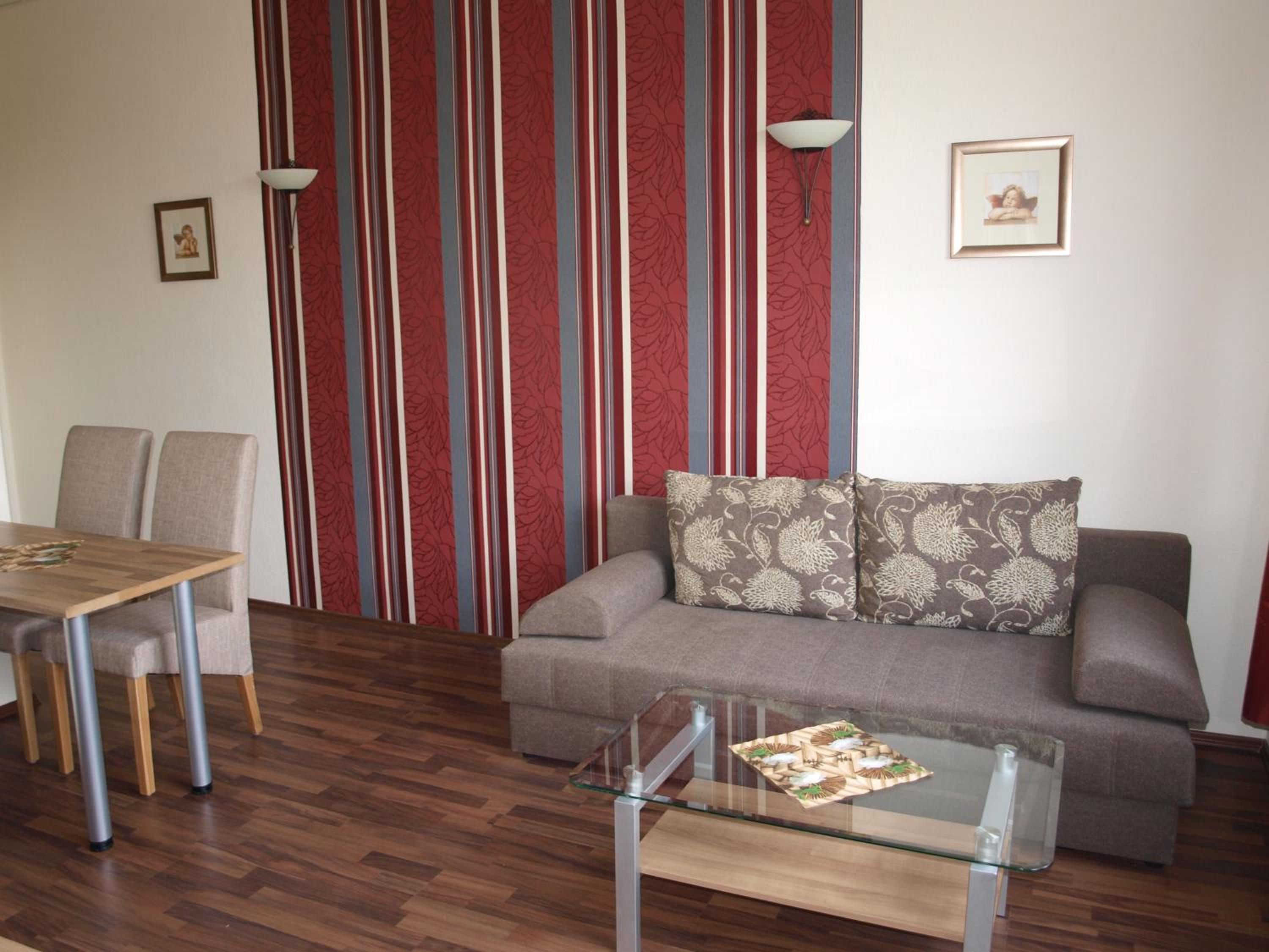 Suite - Photo 2