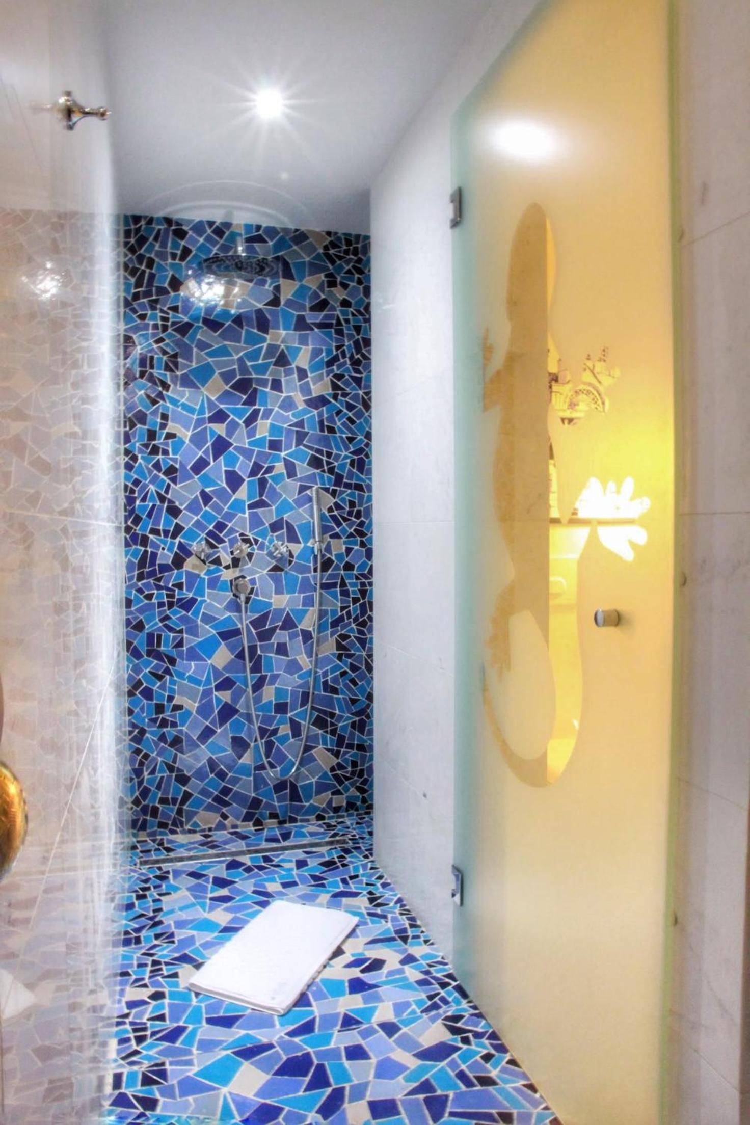 Queen Room - Photo 6