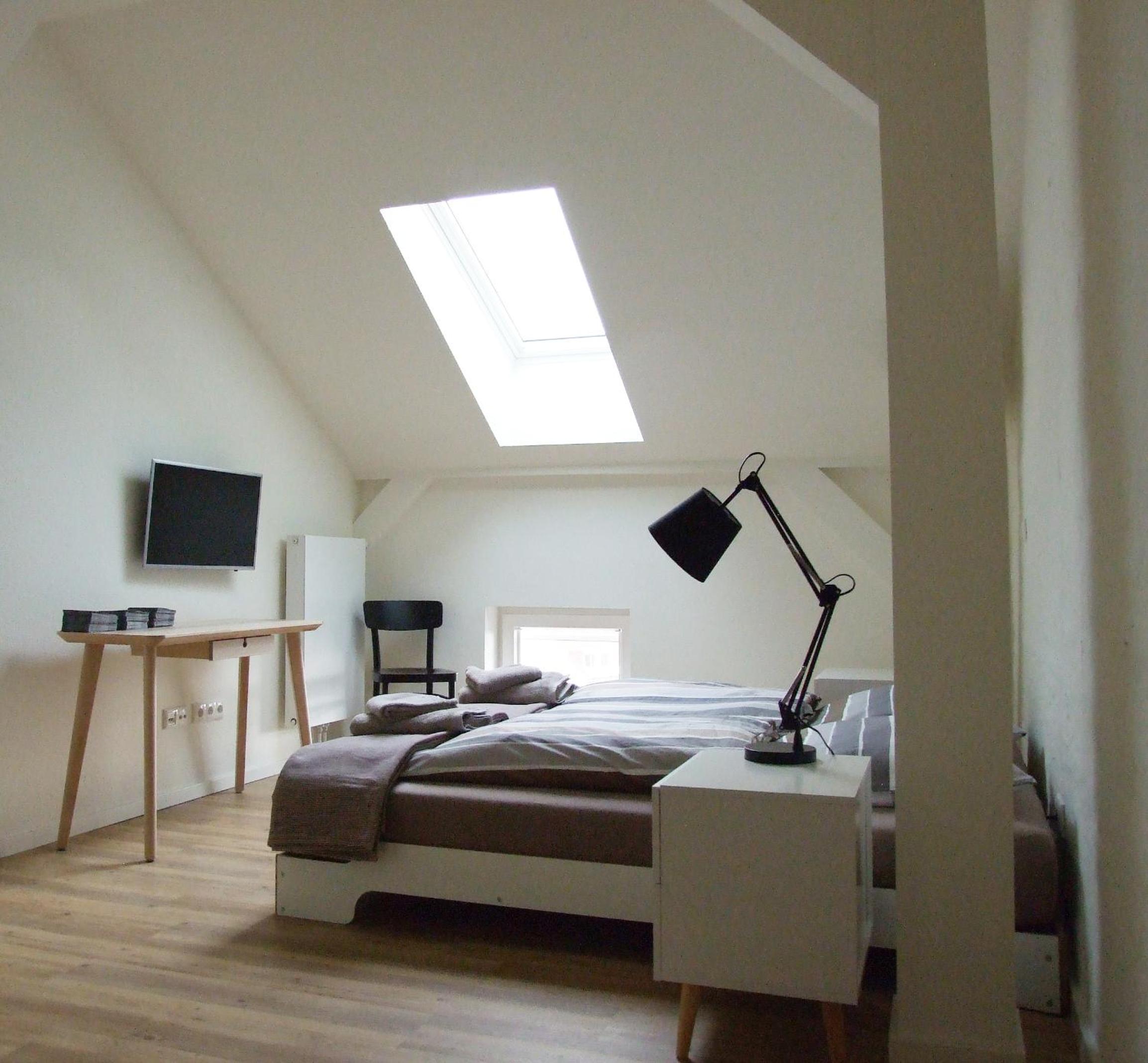 Double Room - Photo 6