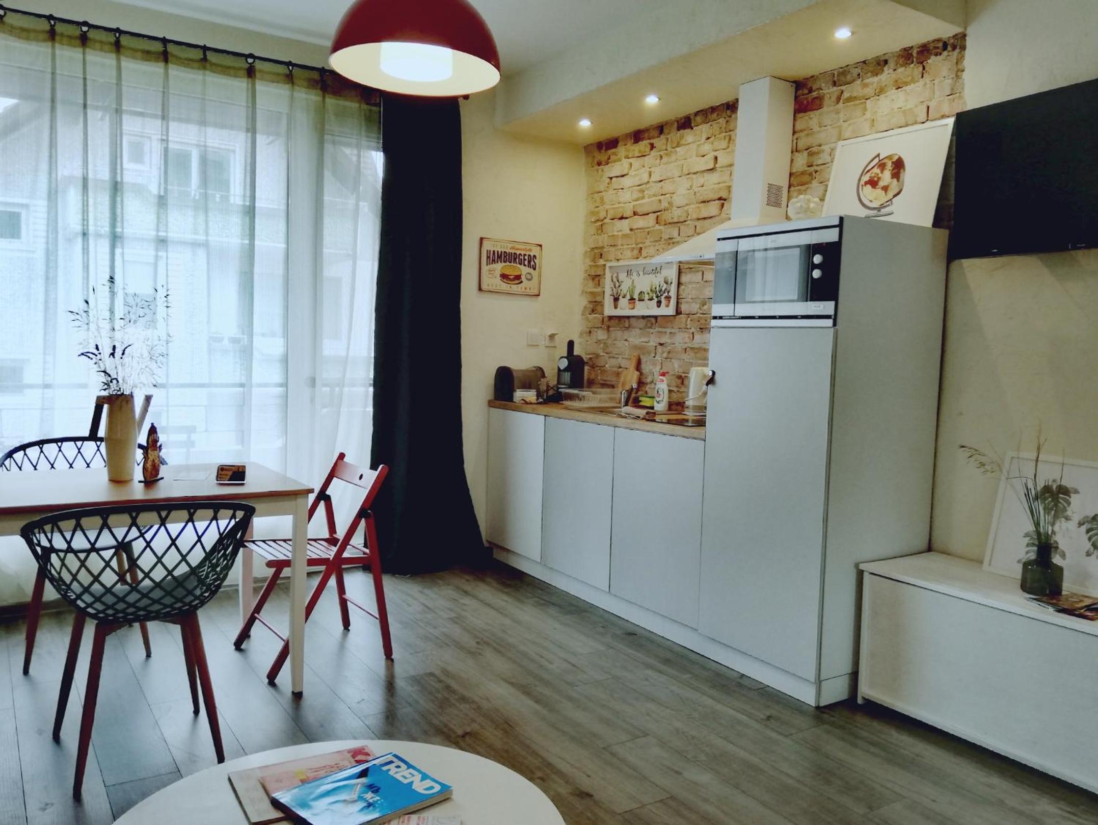 Apartment photo 1