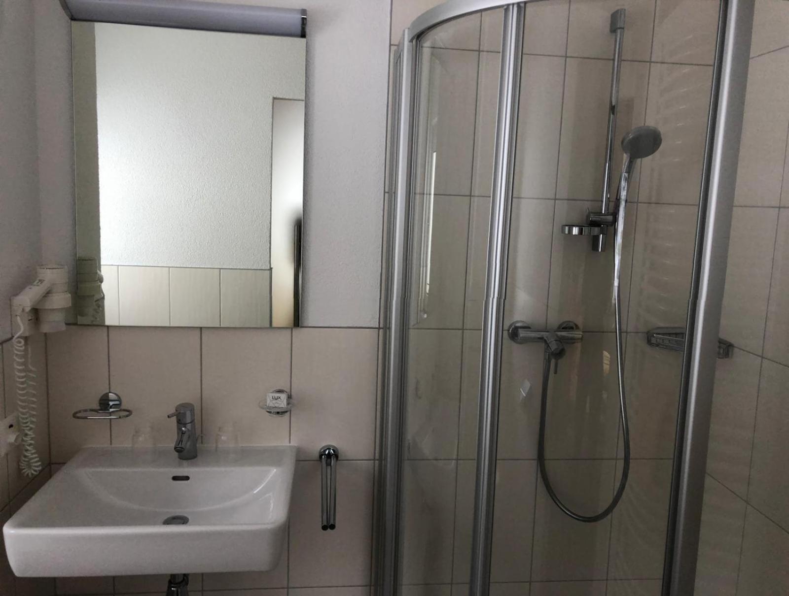 Comfort Triple Room with Shower photo 2