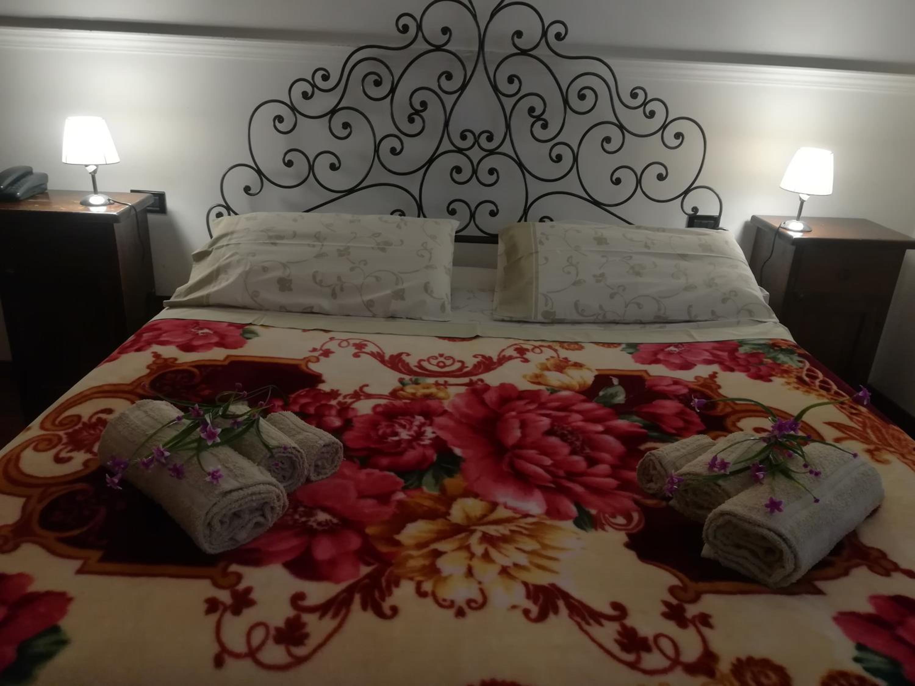 Deluxe Double Room with Extra Bed