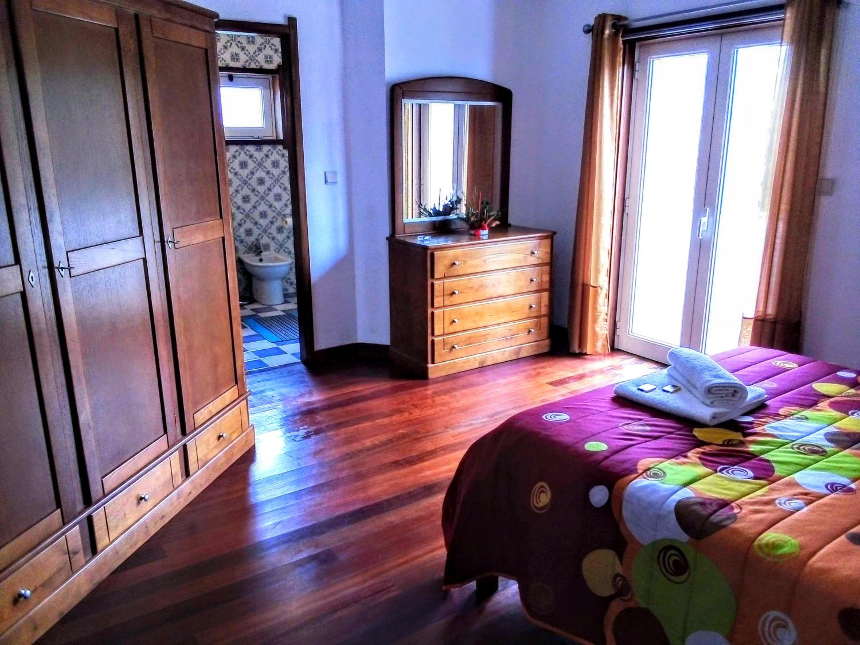 Double Room with Private Bathroom - Photo 1