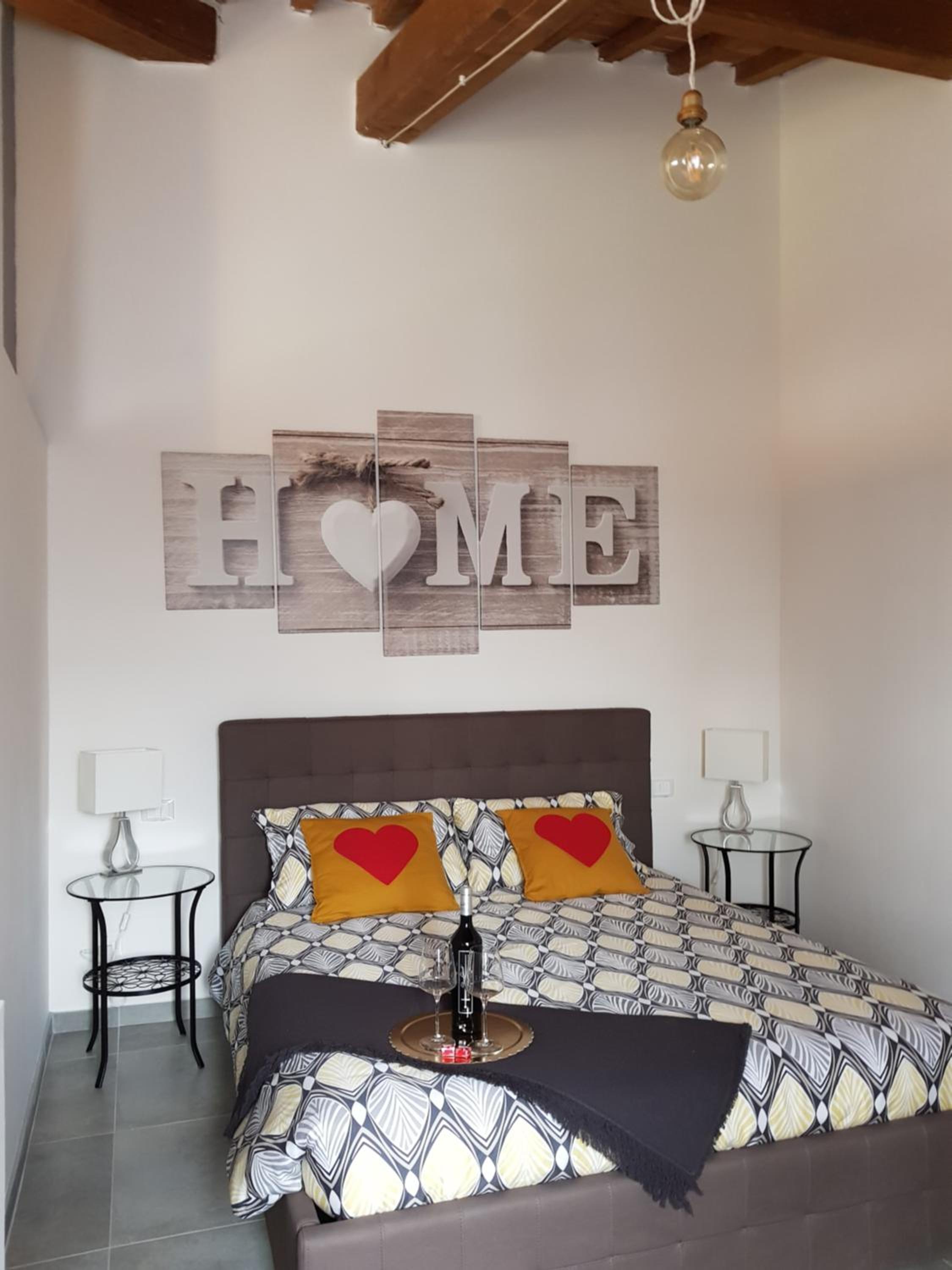 One-Bedroom House - Photo 34