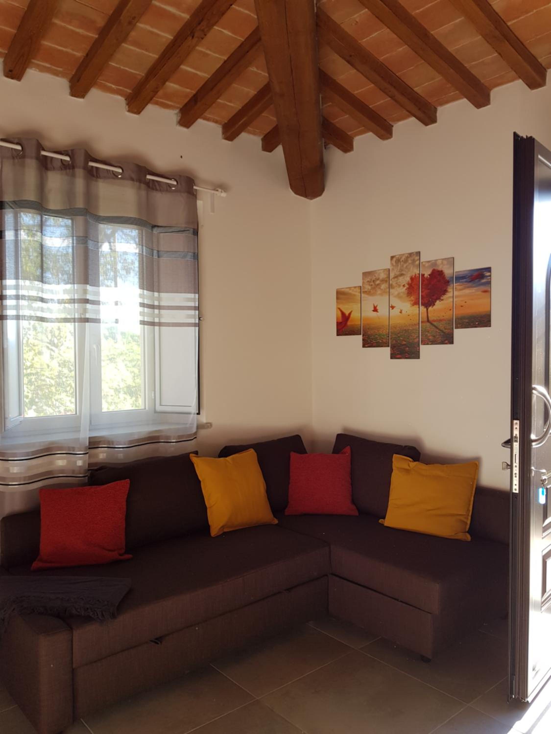 One-Bedroom House - Photo 27