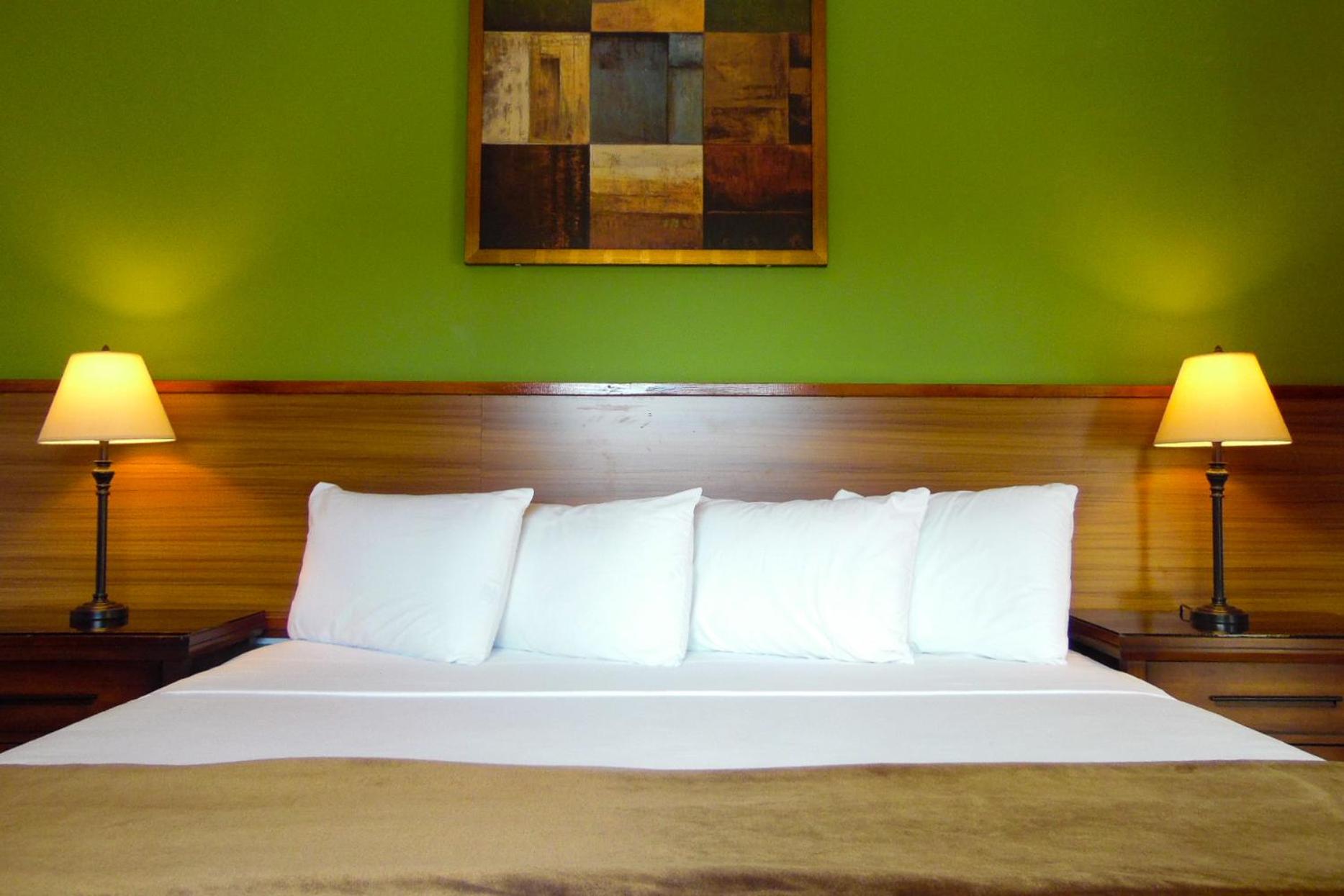 King Room with Pool View