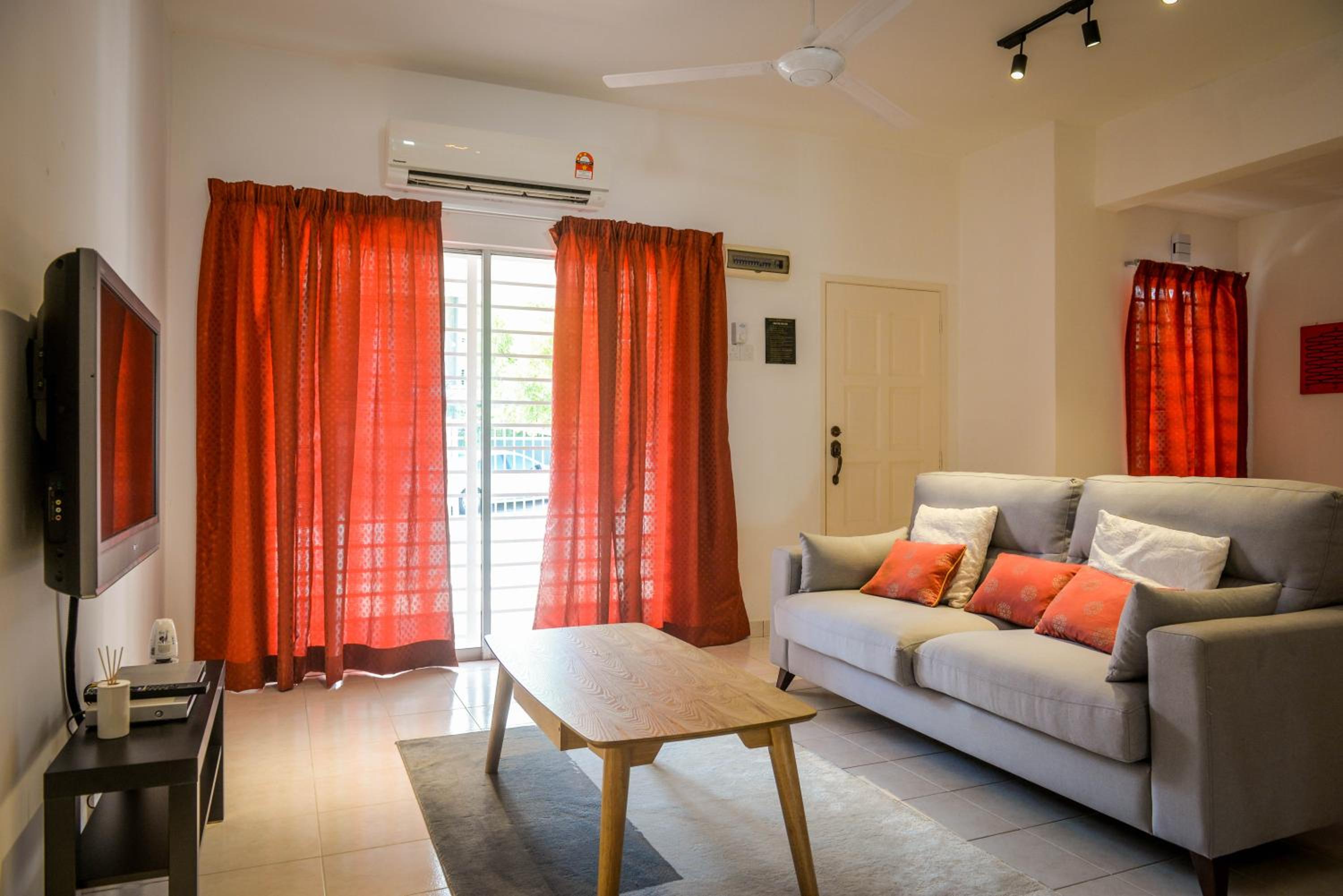 Four-Bedroom House photo 1