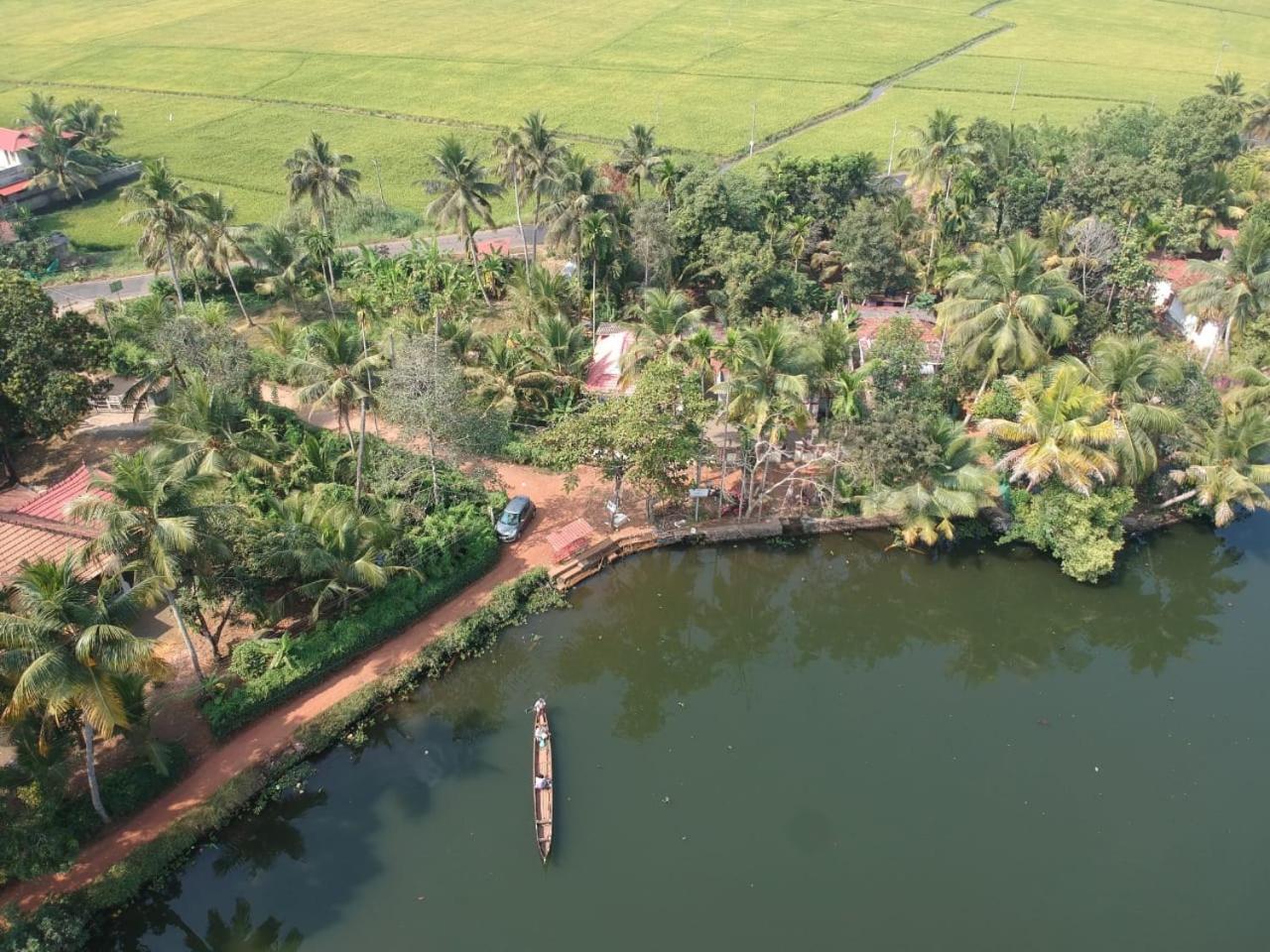 Double Or Twin Room With Lake View