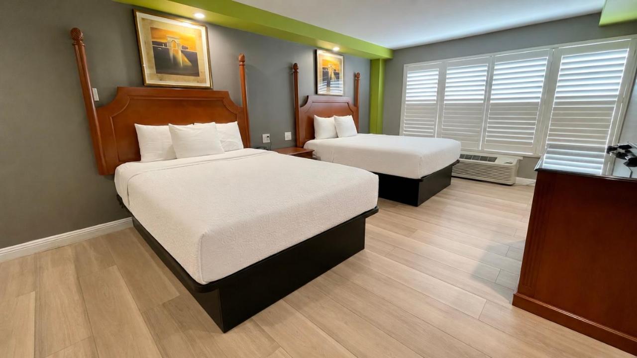 Queen Room with Two Queen Beds