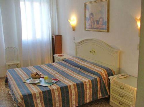 Double Or Twin Room photo 3