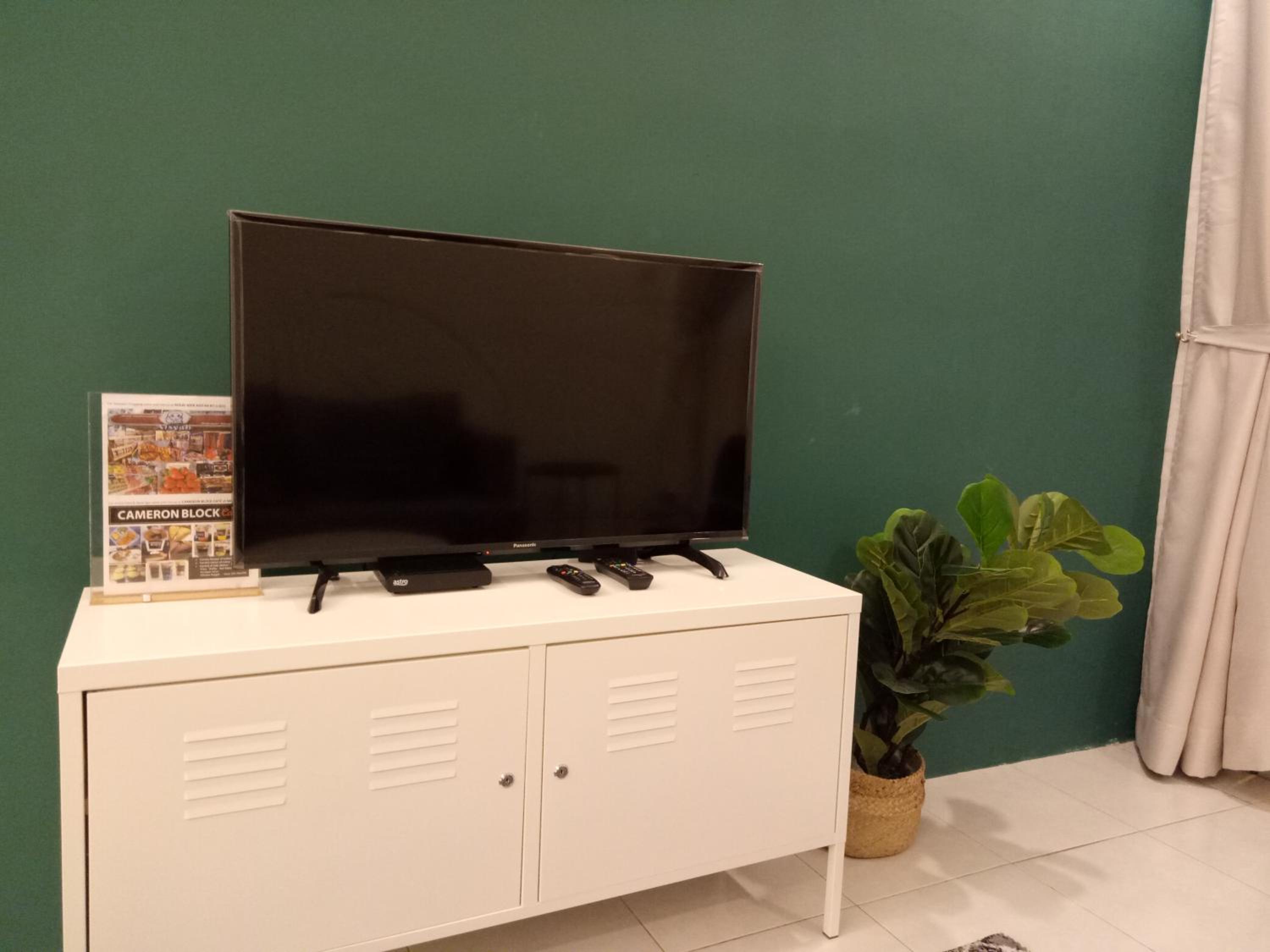Three-Bedroom Apartment - Photo 17