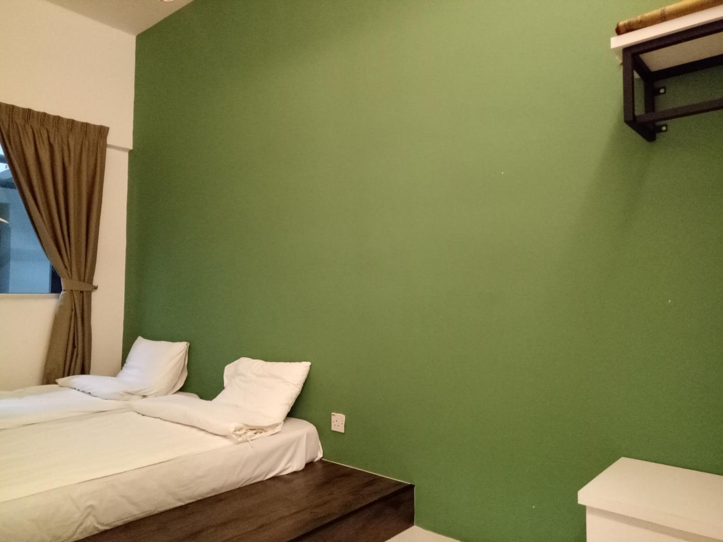 Three-Bedroom Apartment - Photo 20