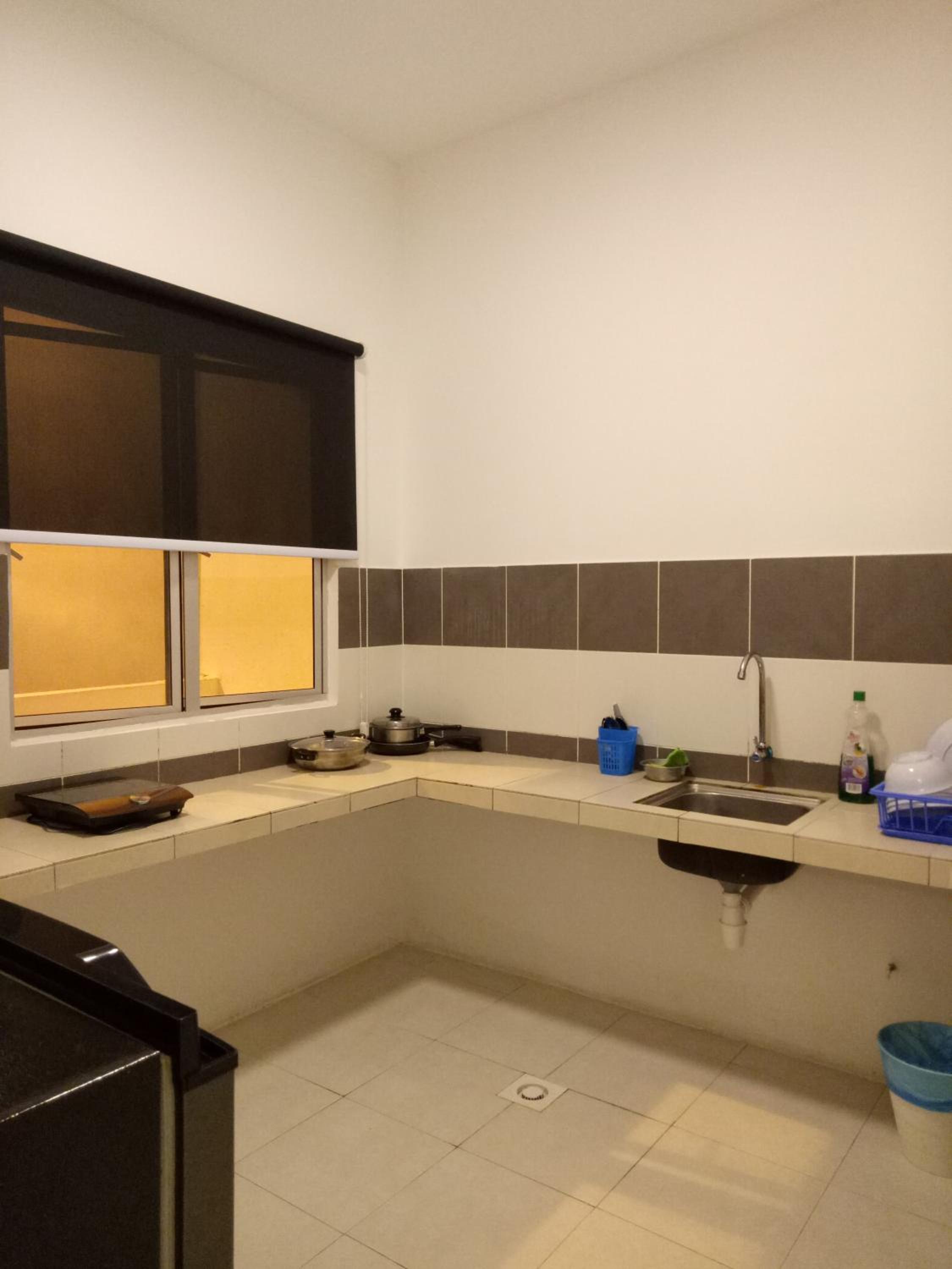 Three-Bedroom Apartment - Photo 10