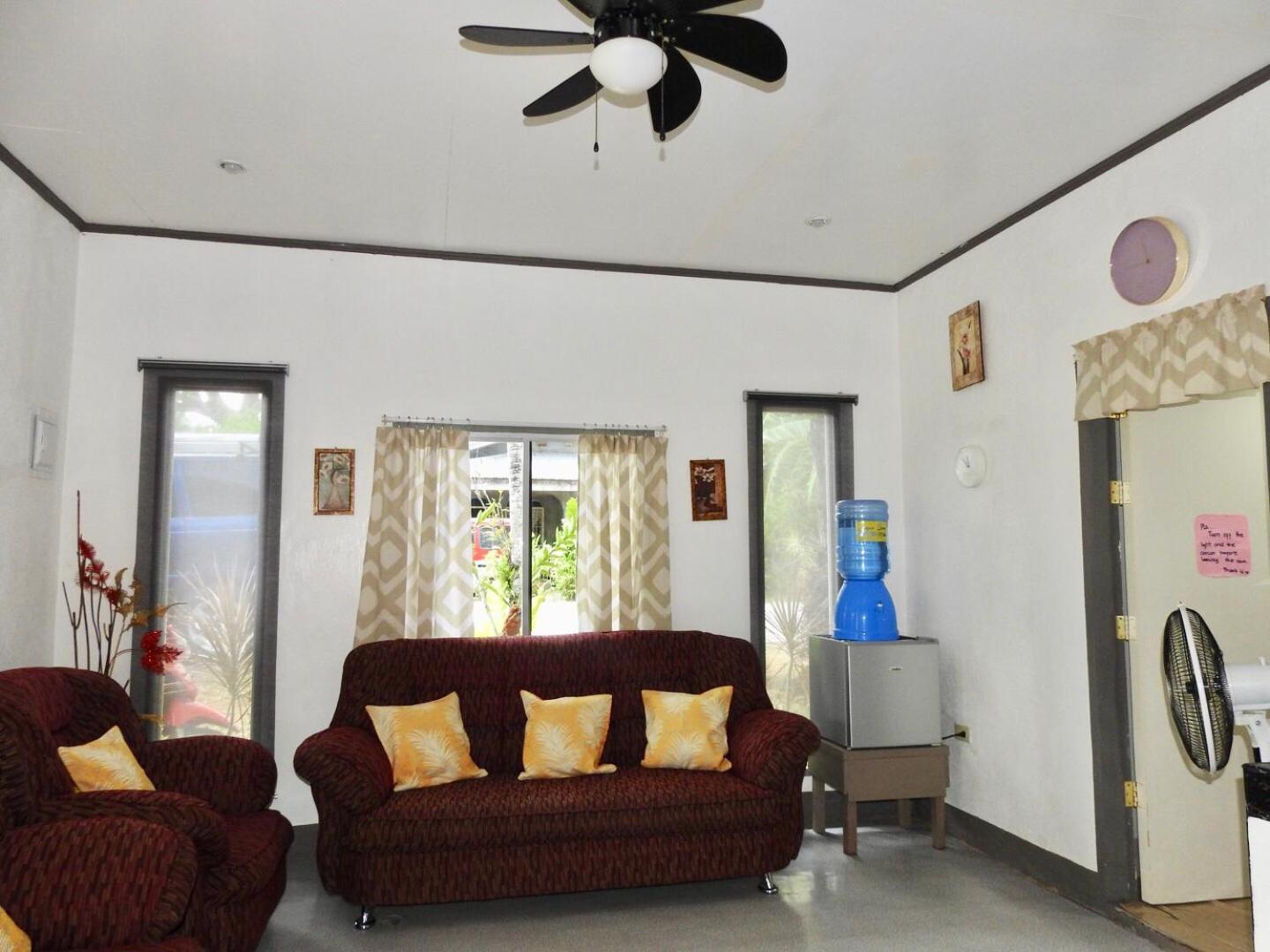 One-Bedroom House - Photo 15