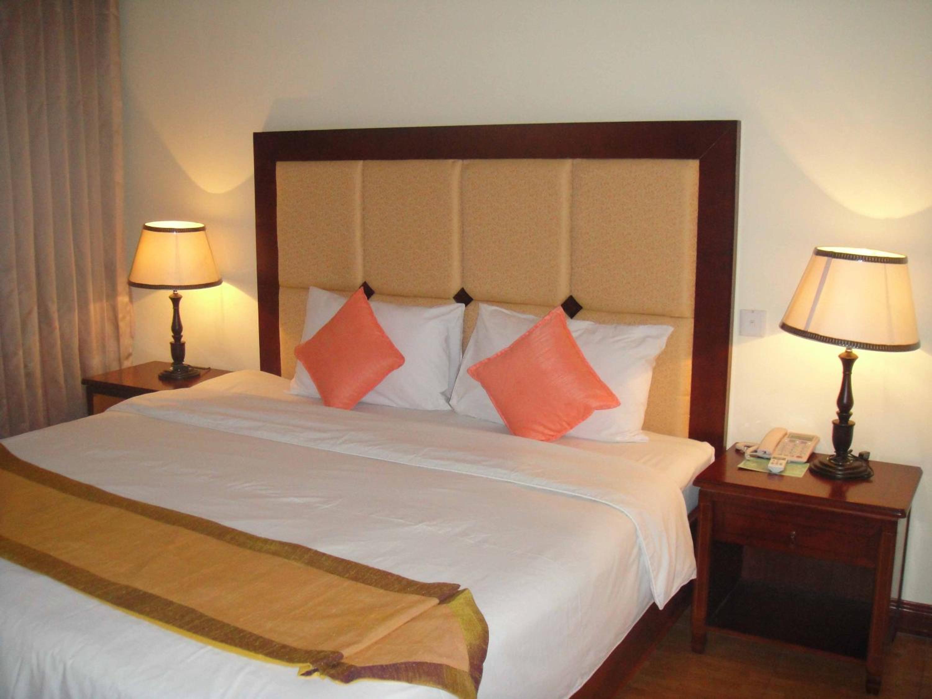 Deluxe Double Room - Photo 8