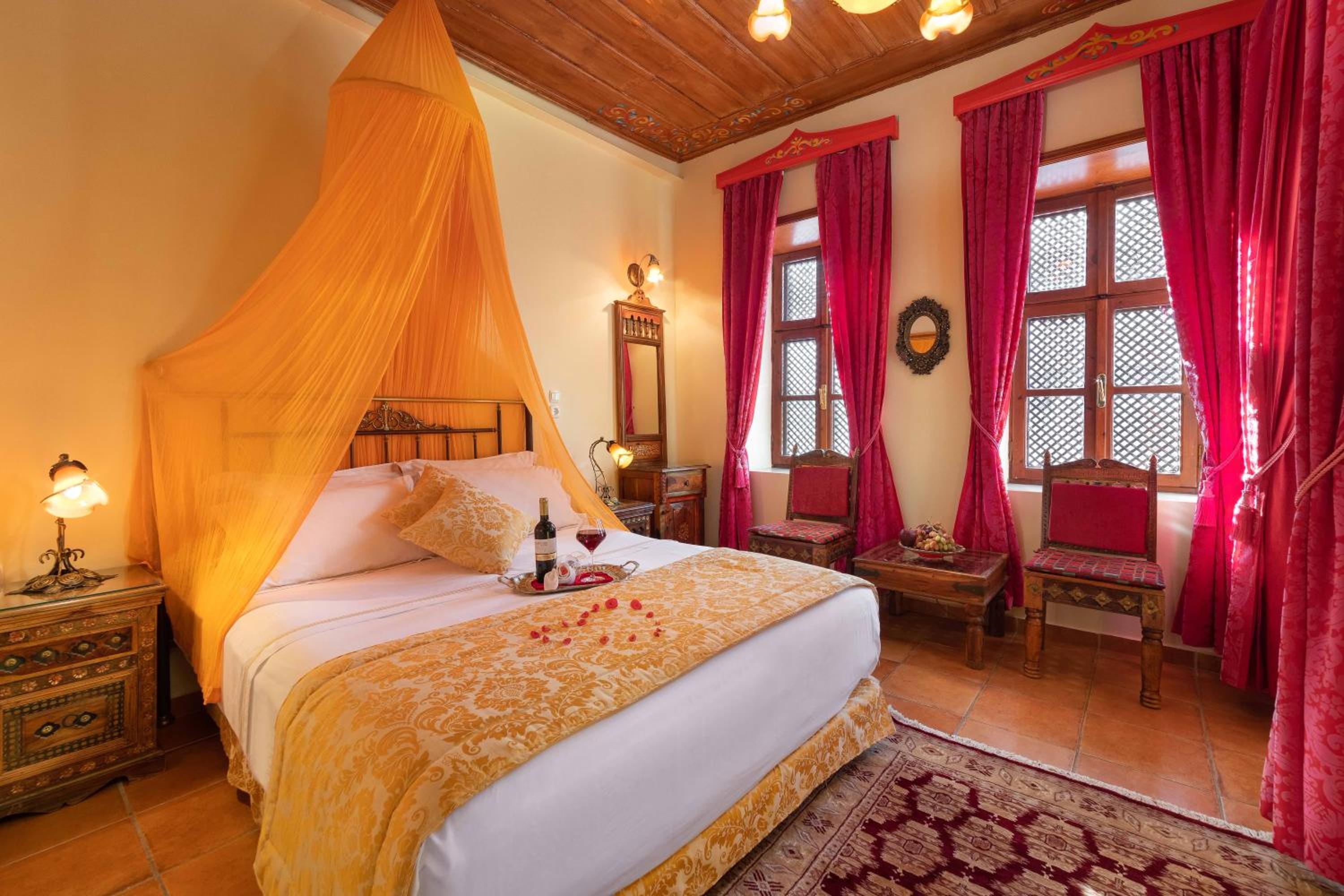Superior Double Room With View To The Grand Master Palace photo 1