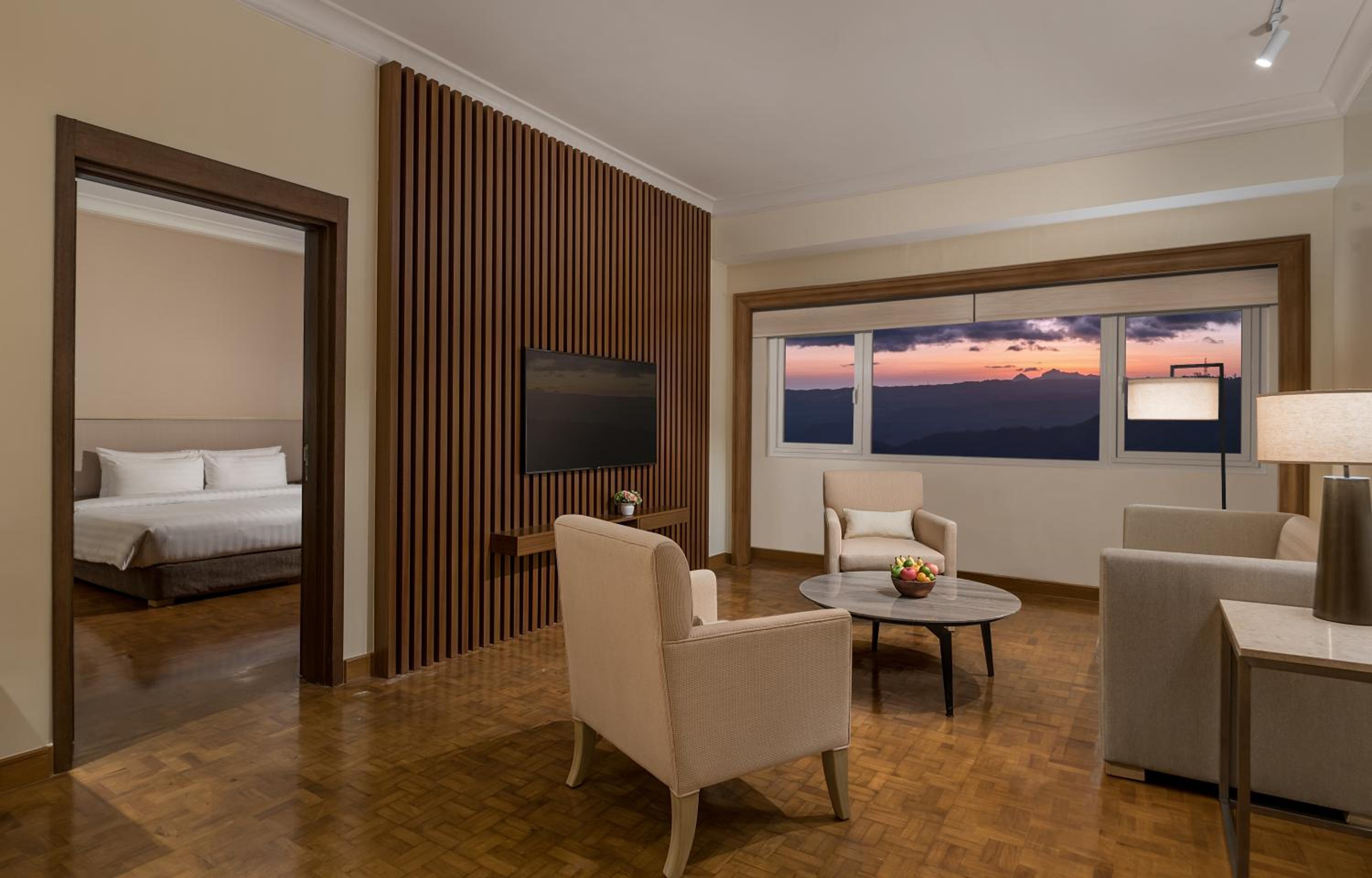 Deluxe Suite