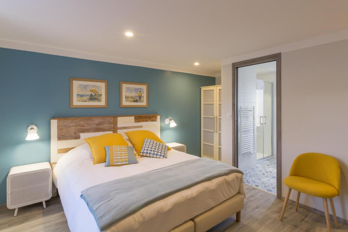 Double Room with Private Bathroom photo 2