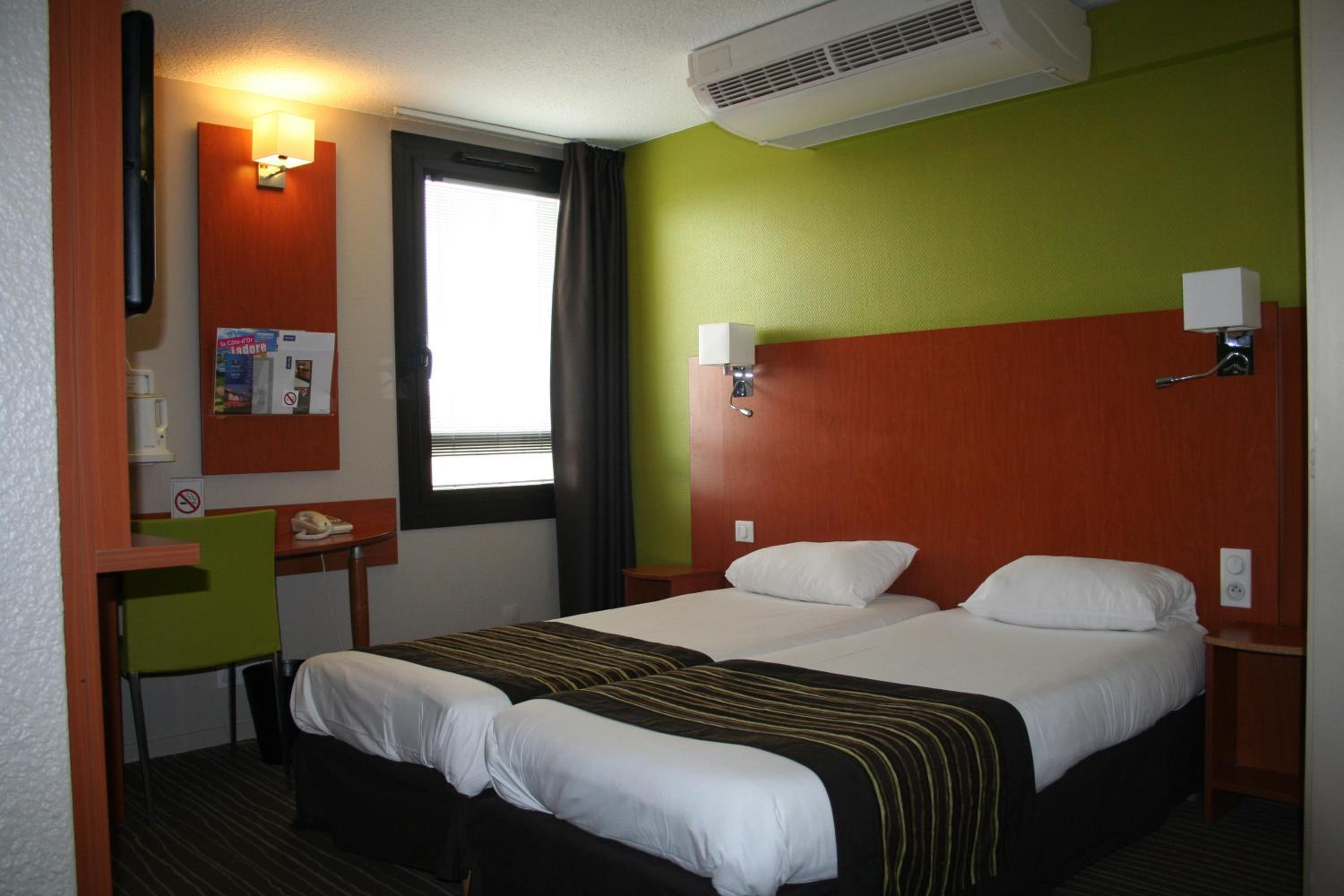 Standard Double Room - Photo 1