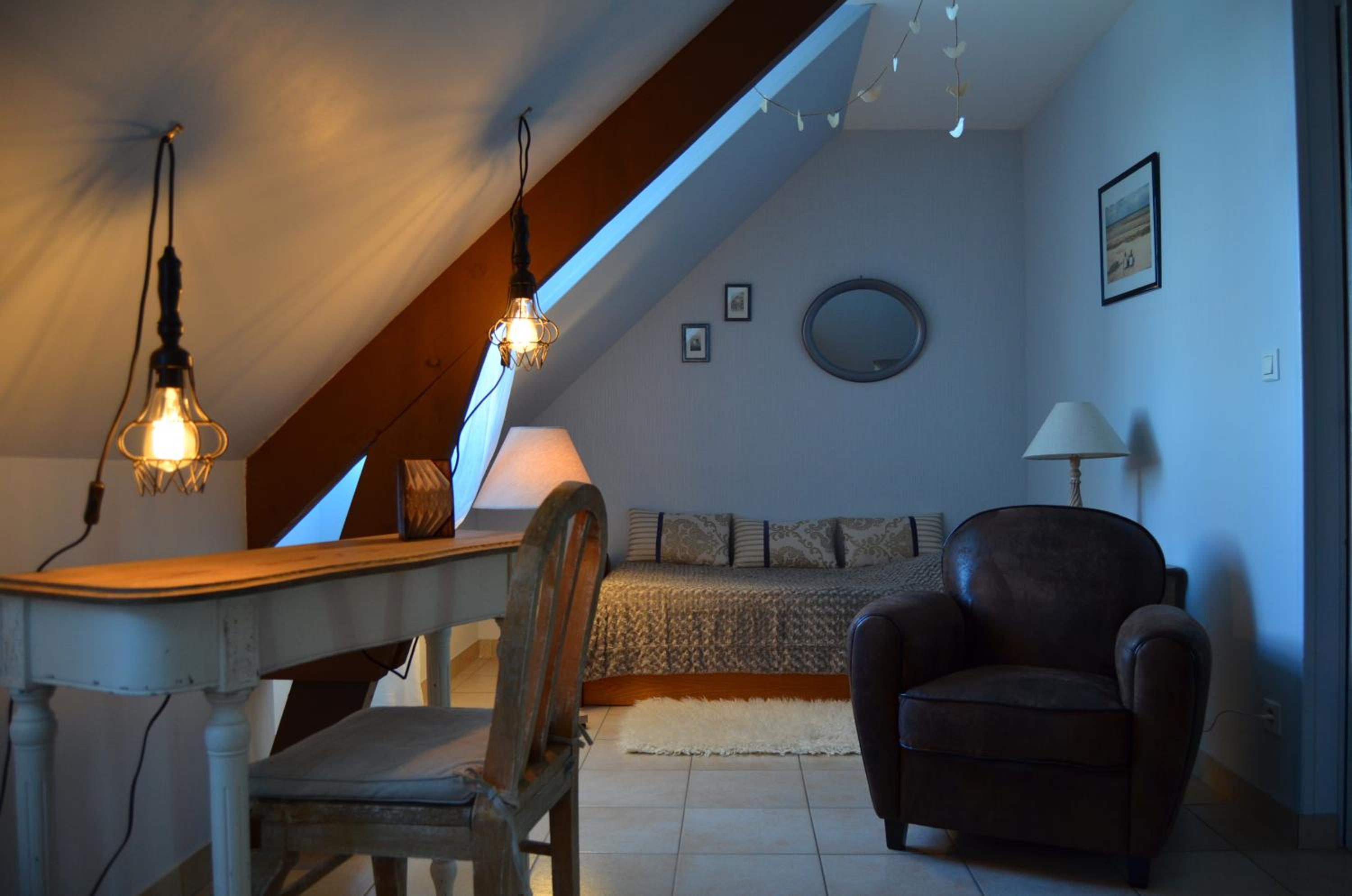 Family Room with Bath photo 3