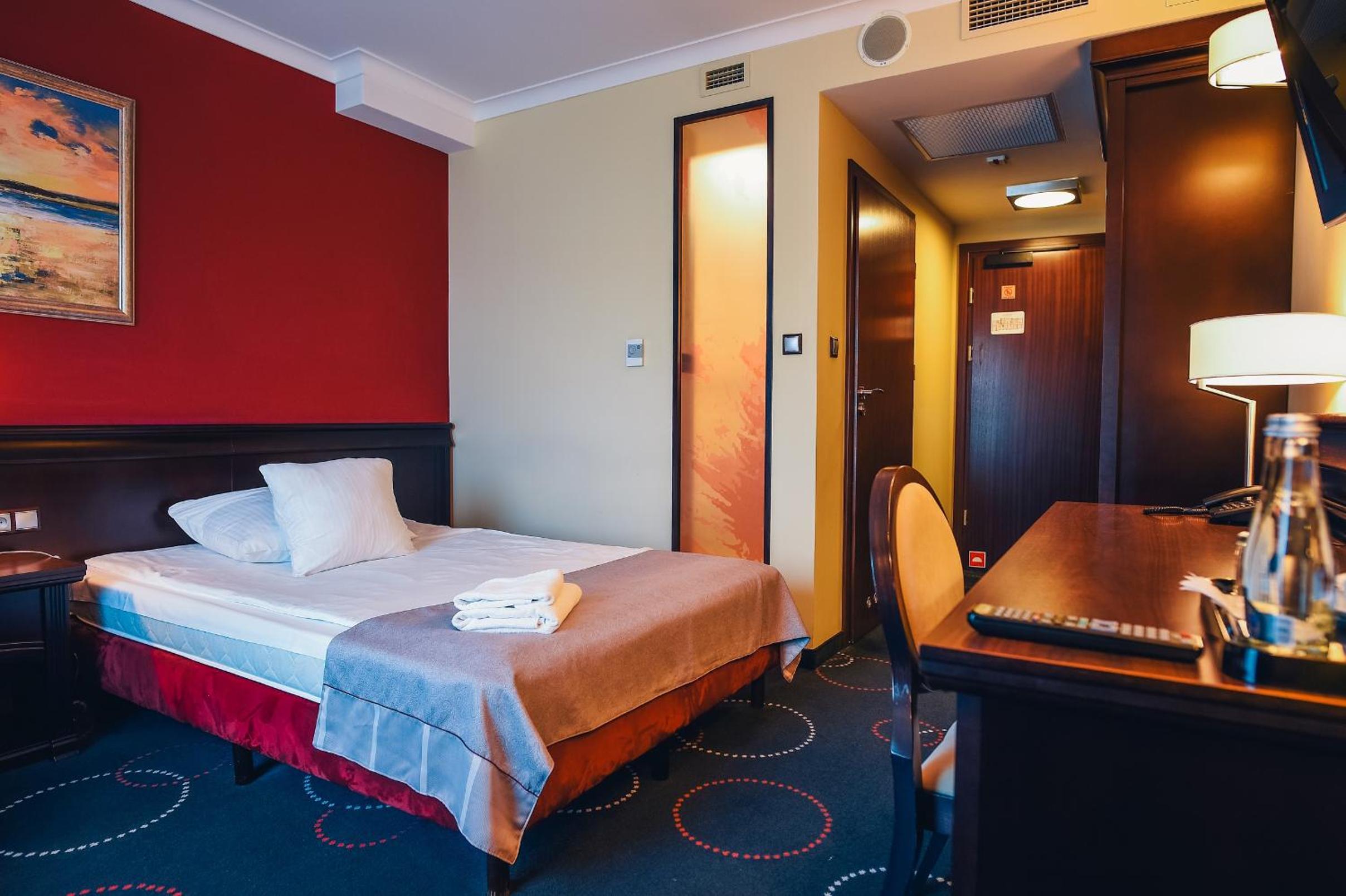 Double Room - Photo 9