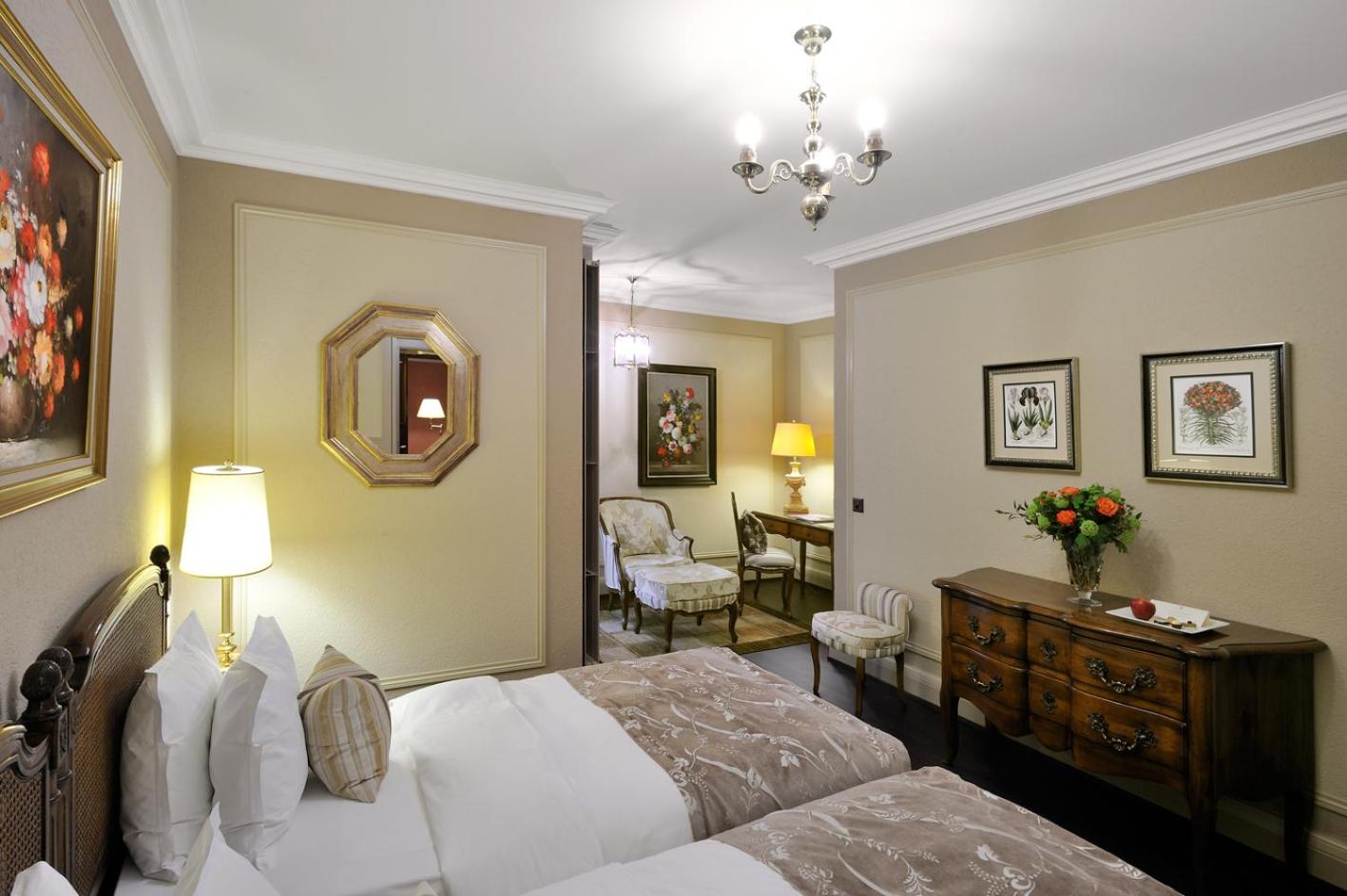 Classic Twin Room