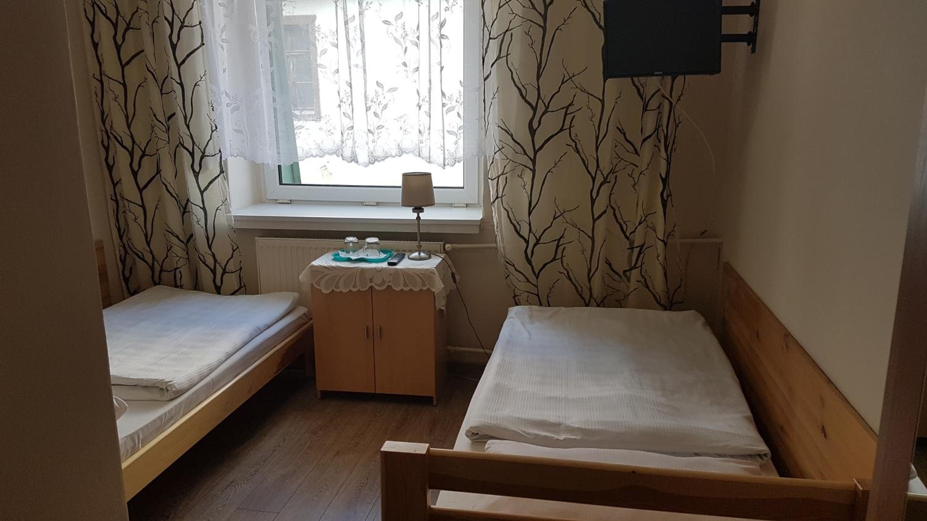 Twin Room - Photo 1