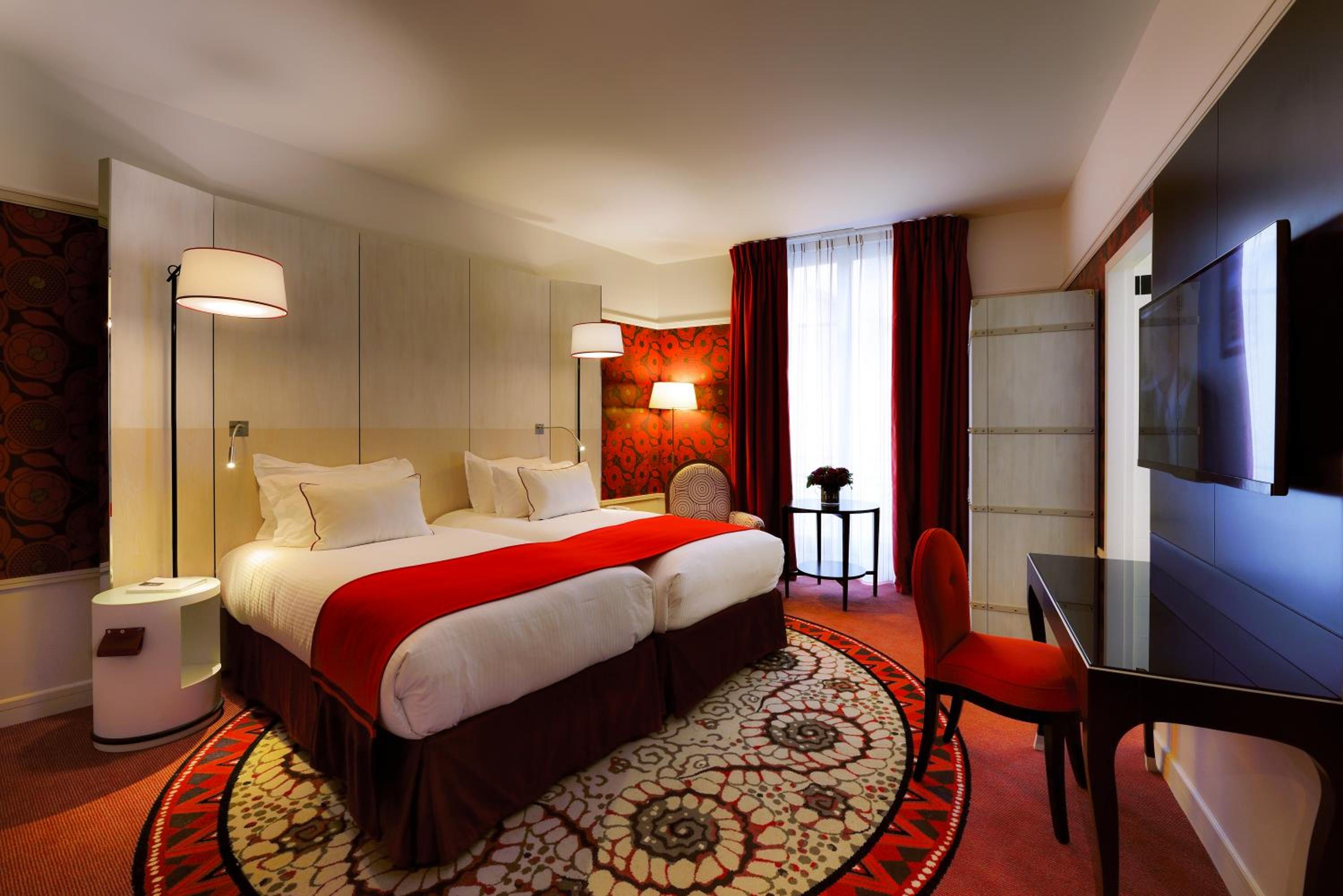 Standard Twin Room - Photo 1