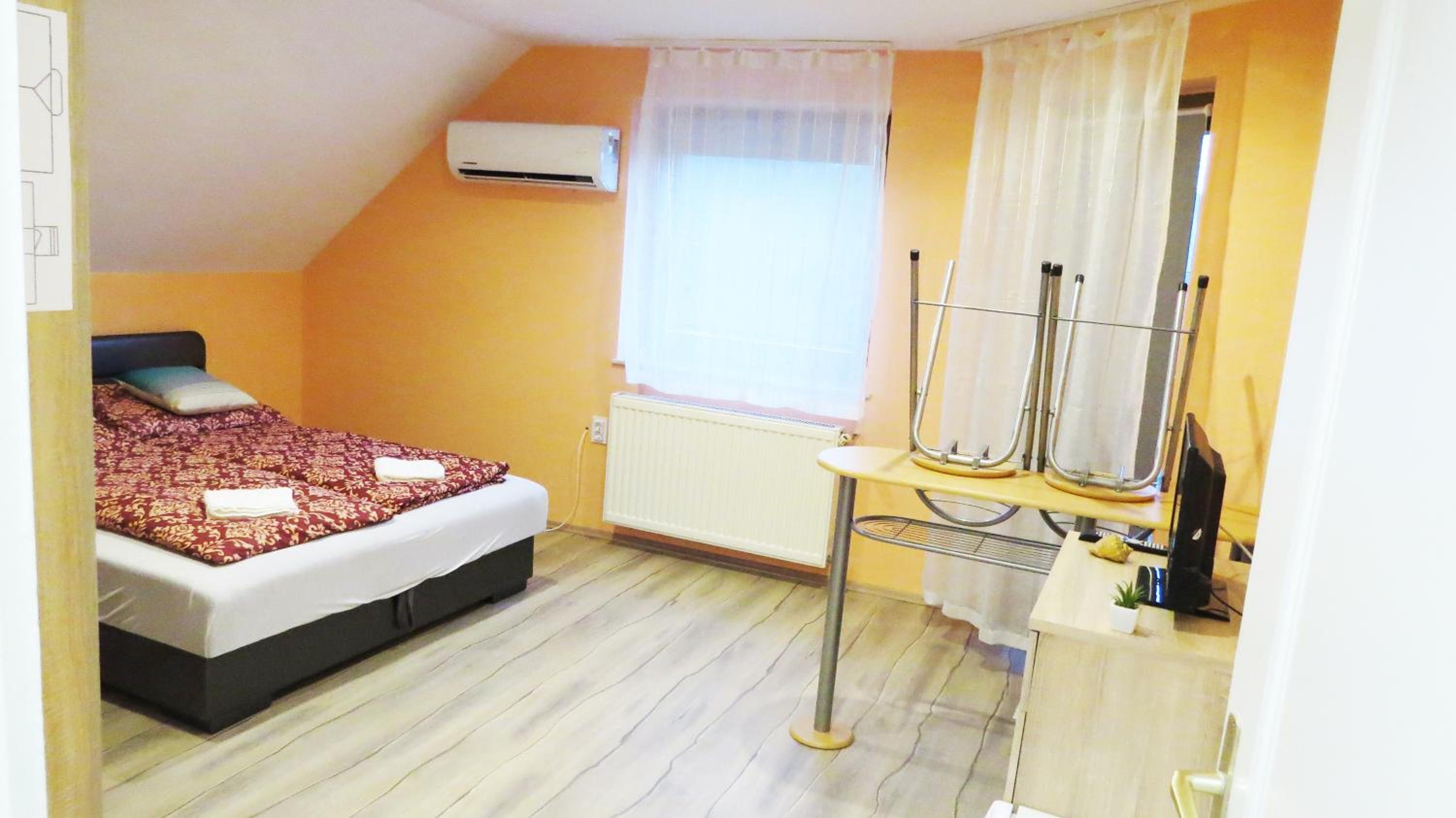 Twin Room with Garden View - Photo 1