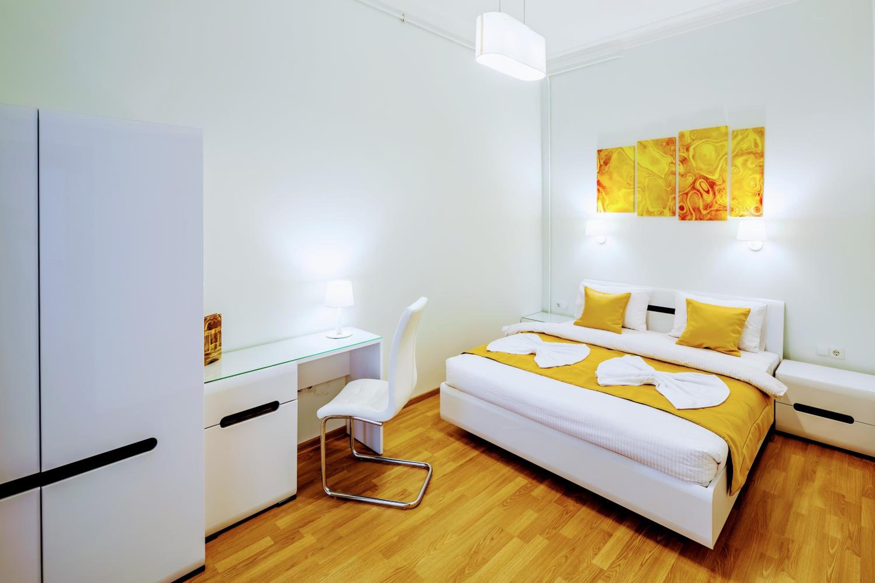 Shota Rustaveli 2, ap 5 - Standard Family Apartment with Balcony