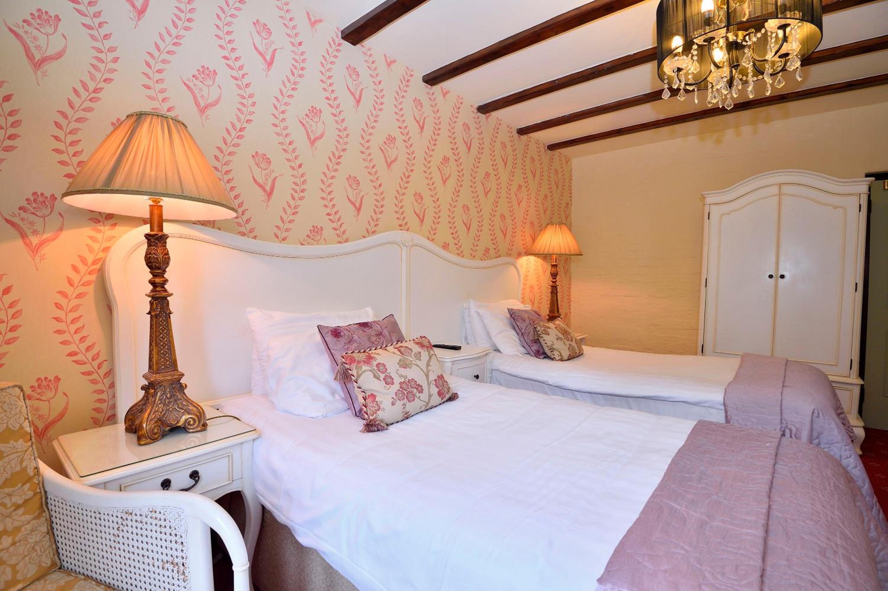 Superior Twin Room photo 2