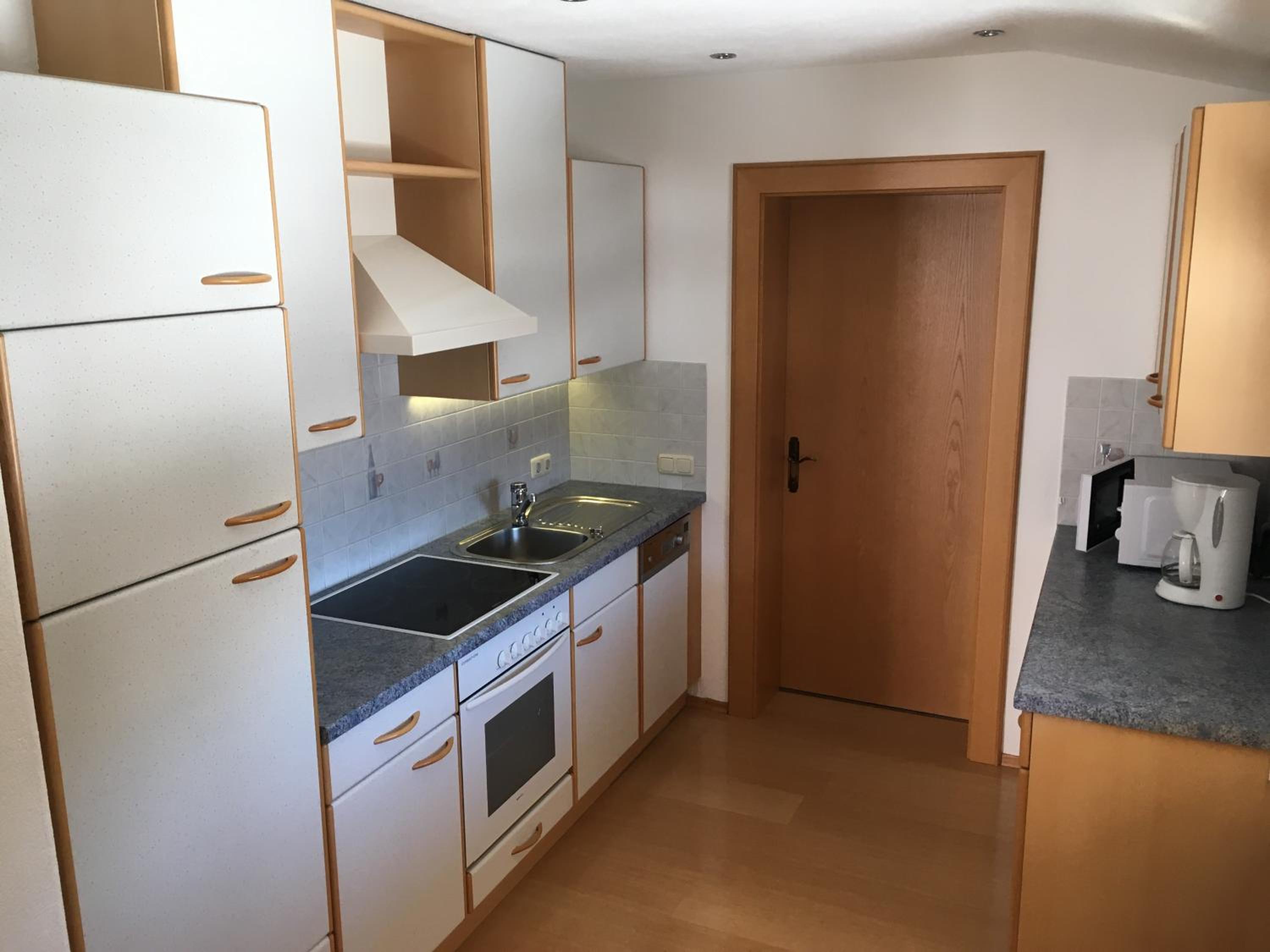 Studio Apartment photo 3