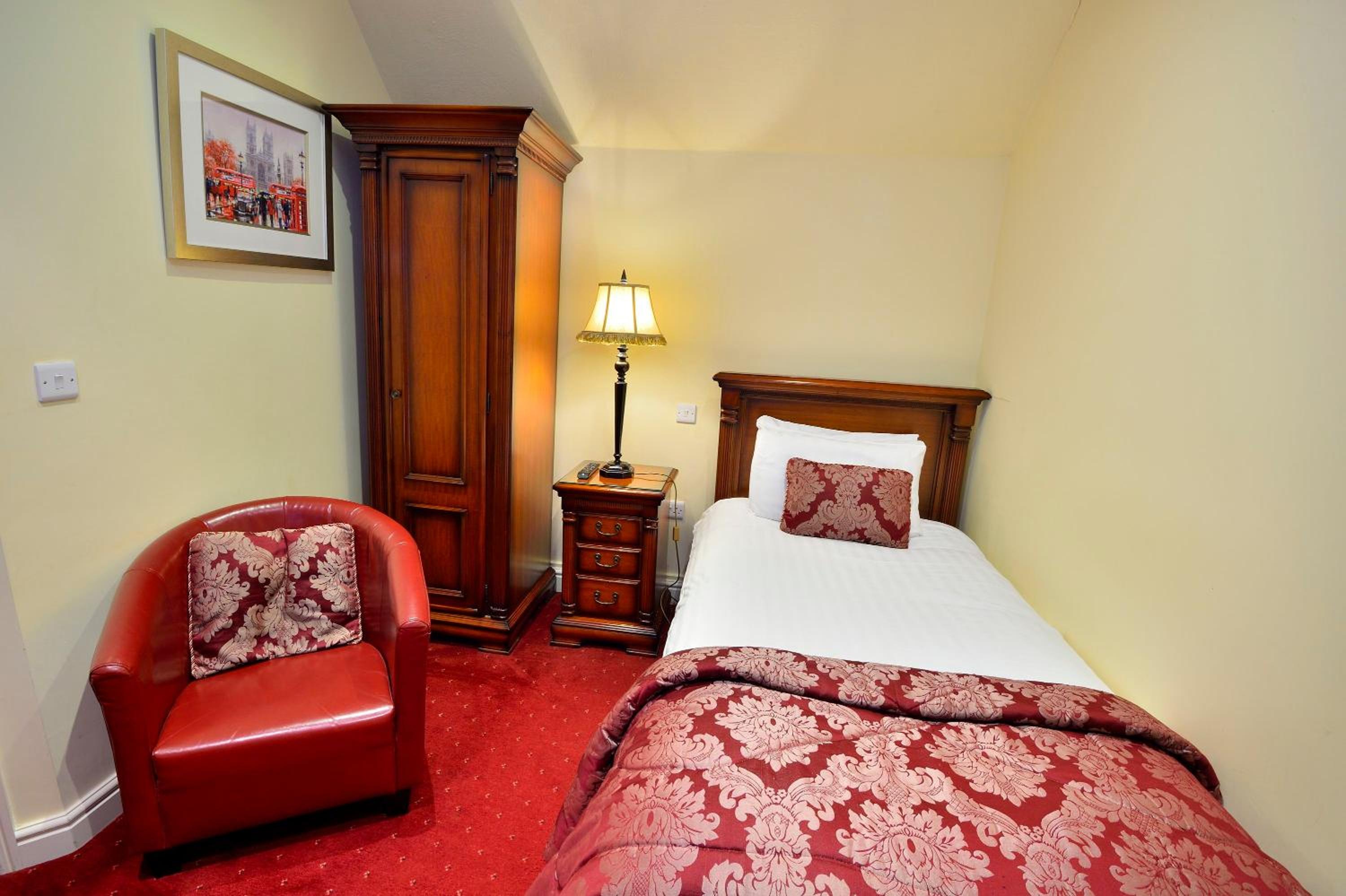 Standard Single Room photo 2
