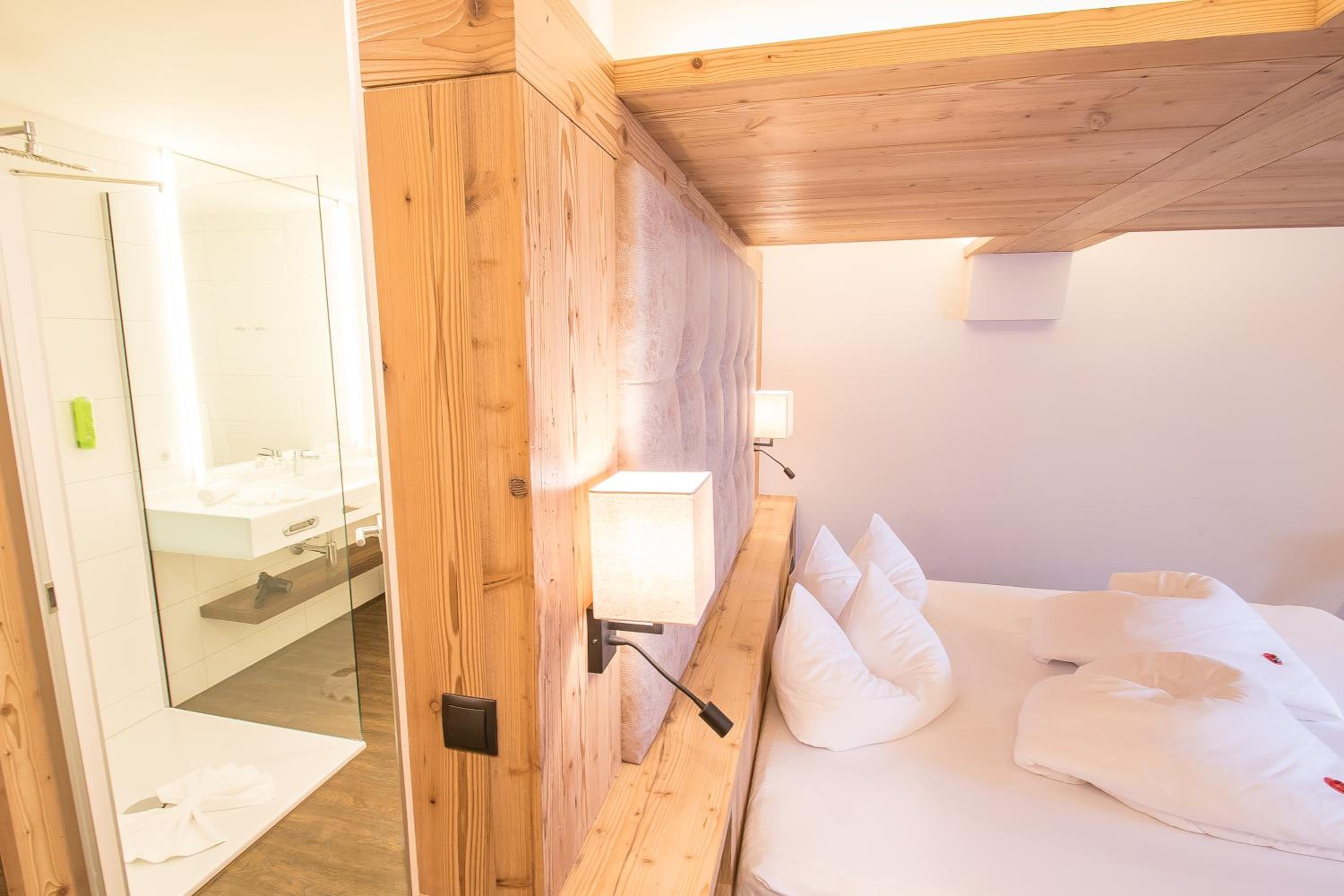 Superior Double Room - Photo 2