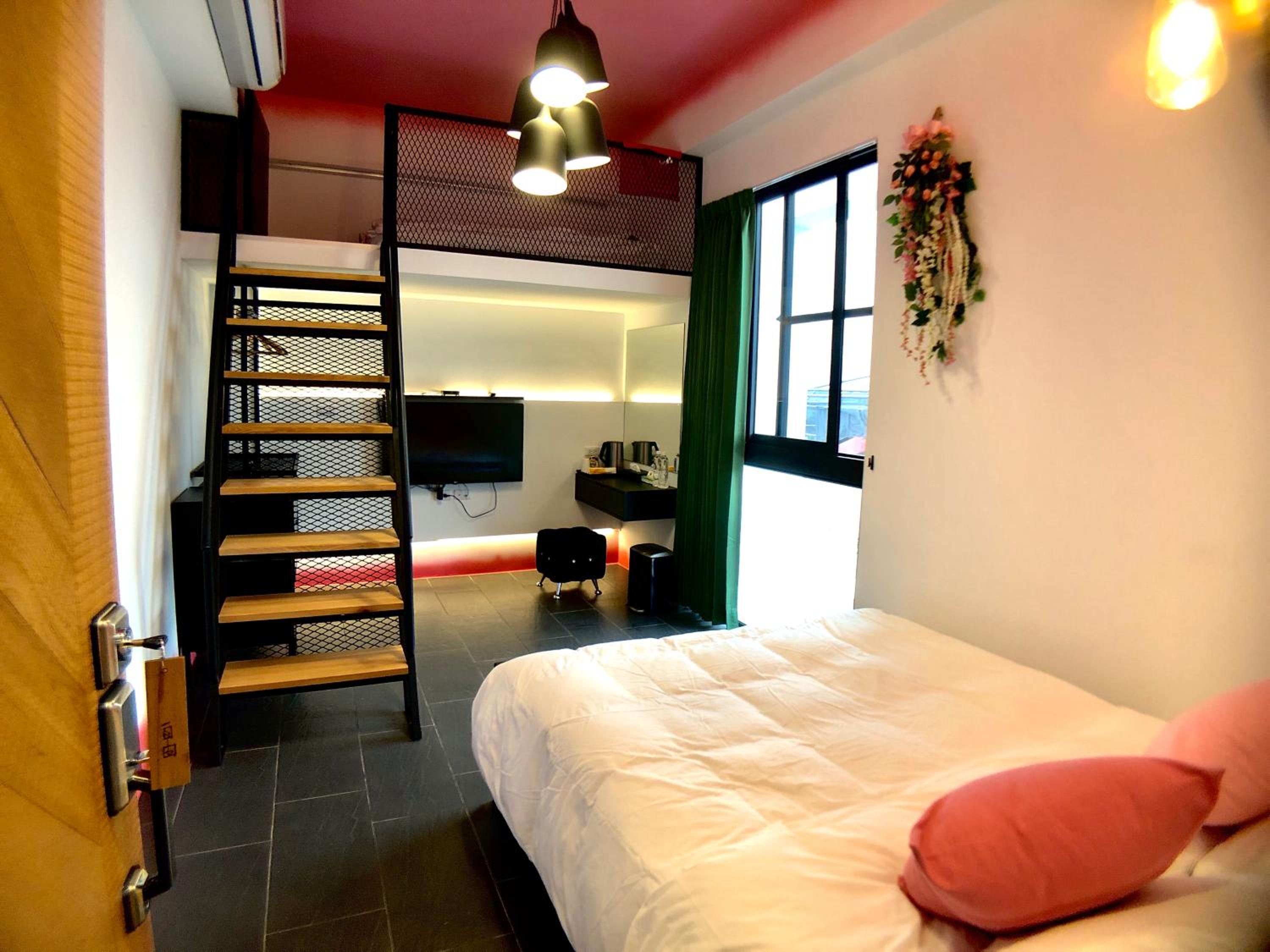 Small Double Room photo 1