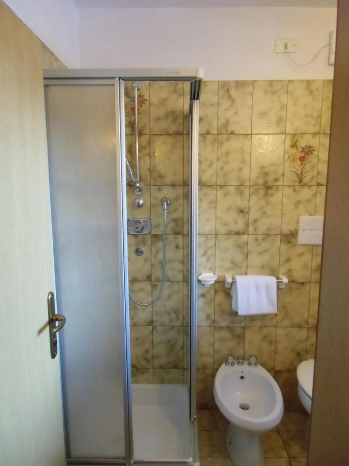 Economy Double or Twin Room photo 2