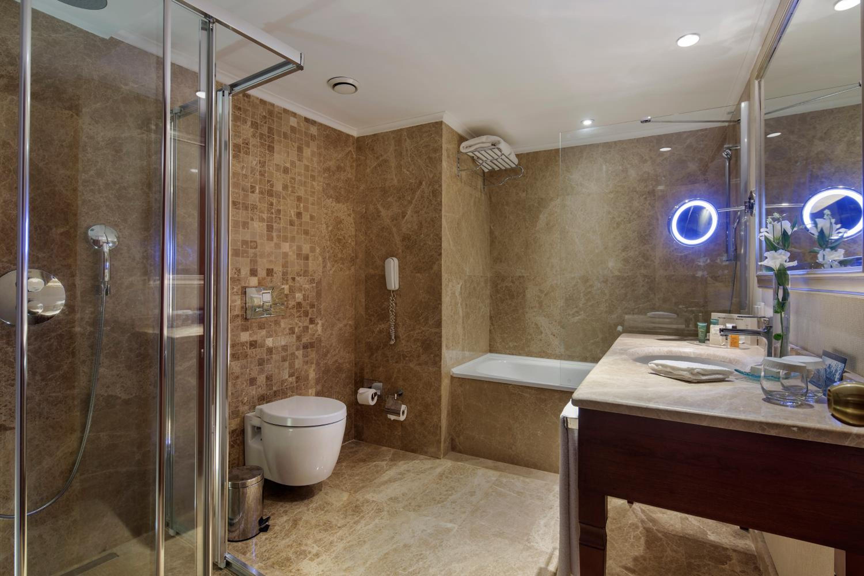 Executive Twin Room - Photo 2
