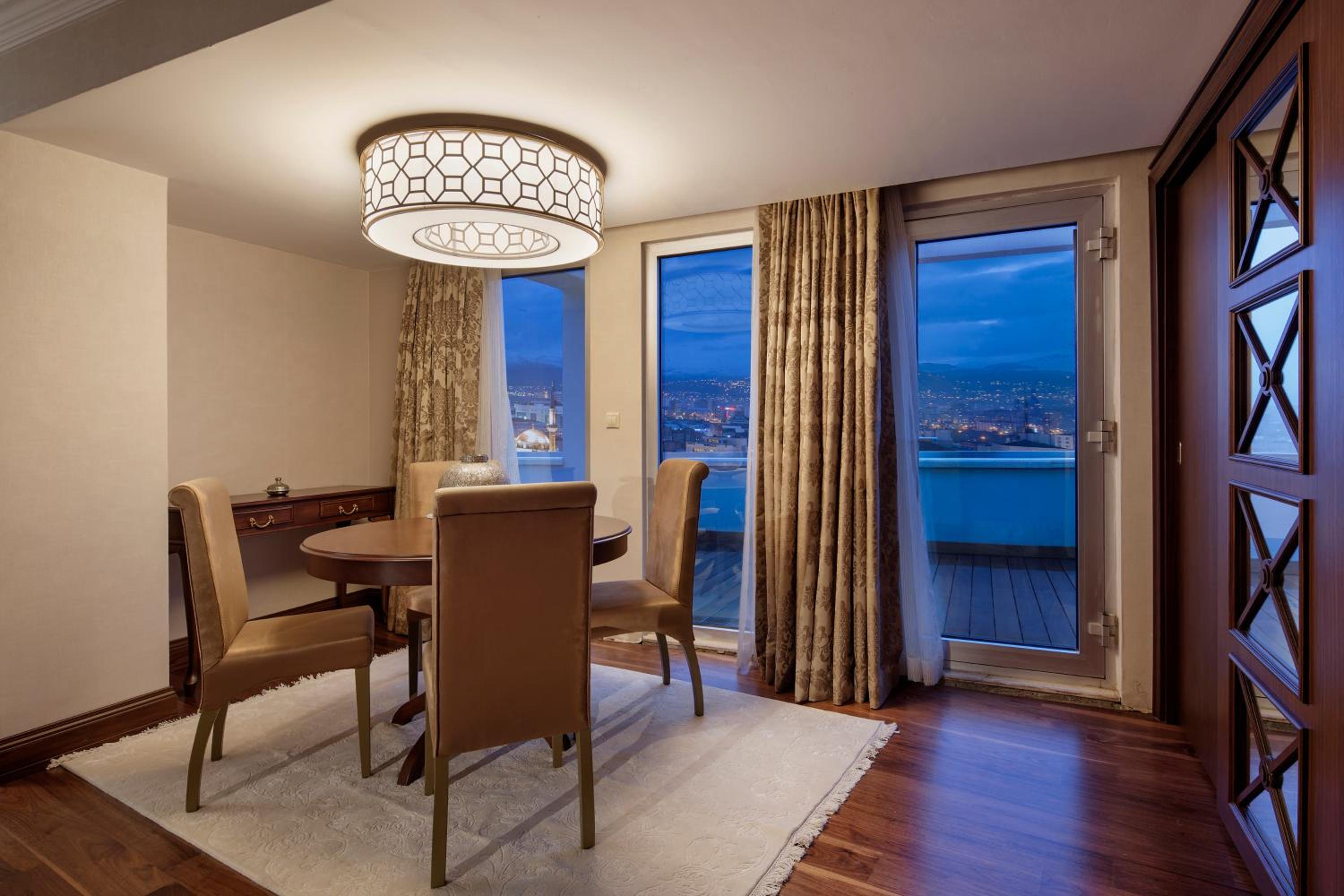 Executive King Suite with Terrace - Photo 5