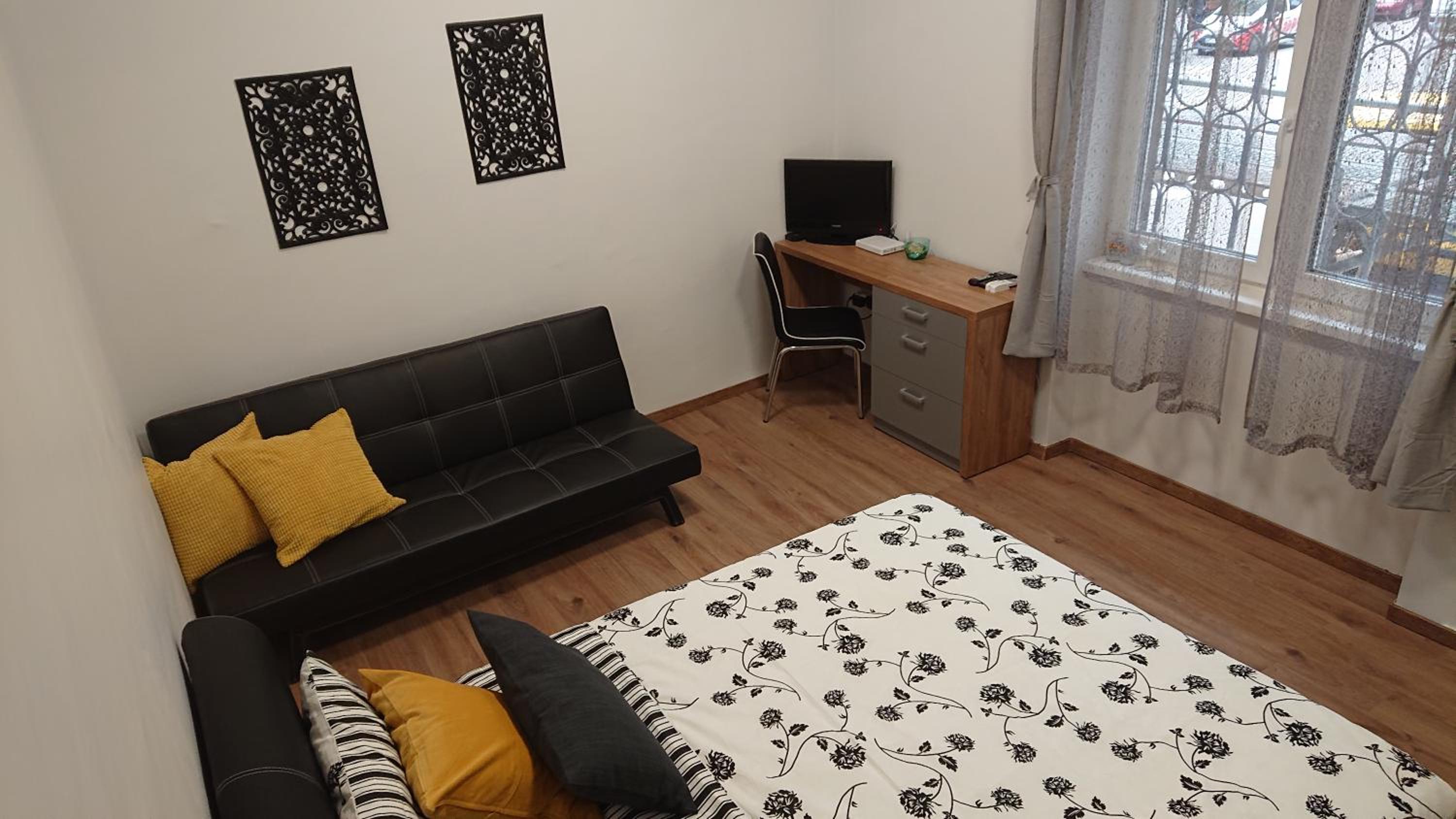 Apartment - Photo 1