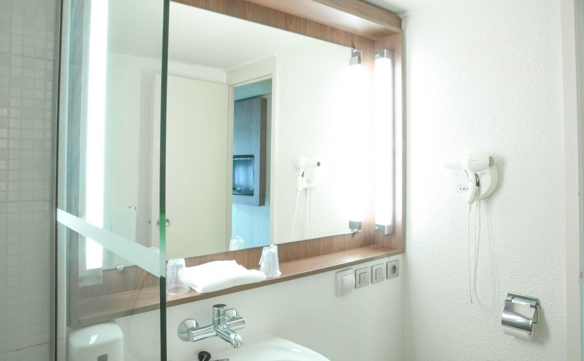Double Room - Photo 4