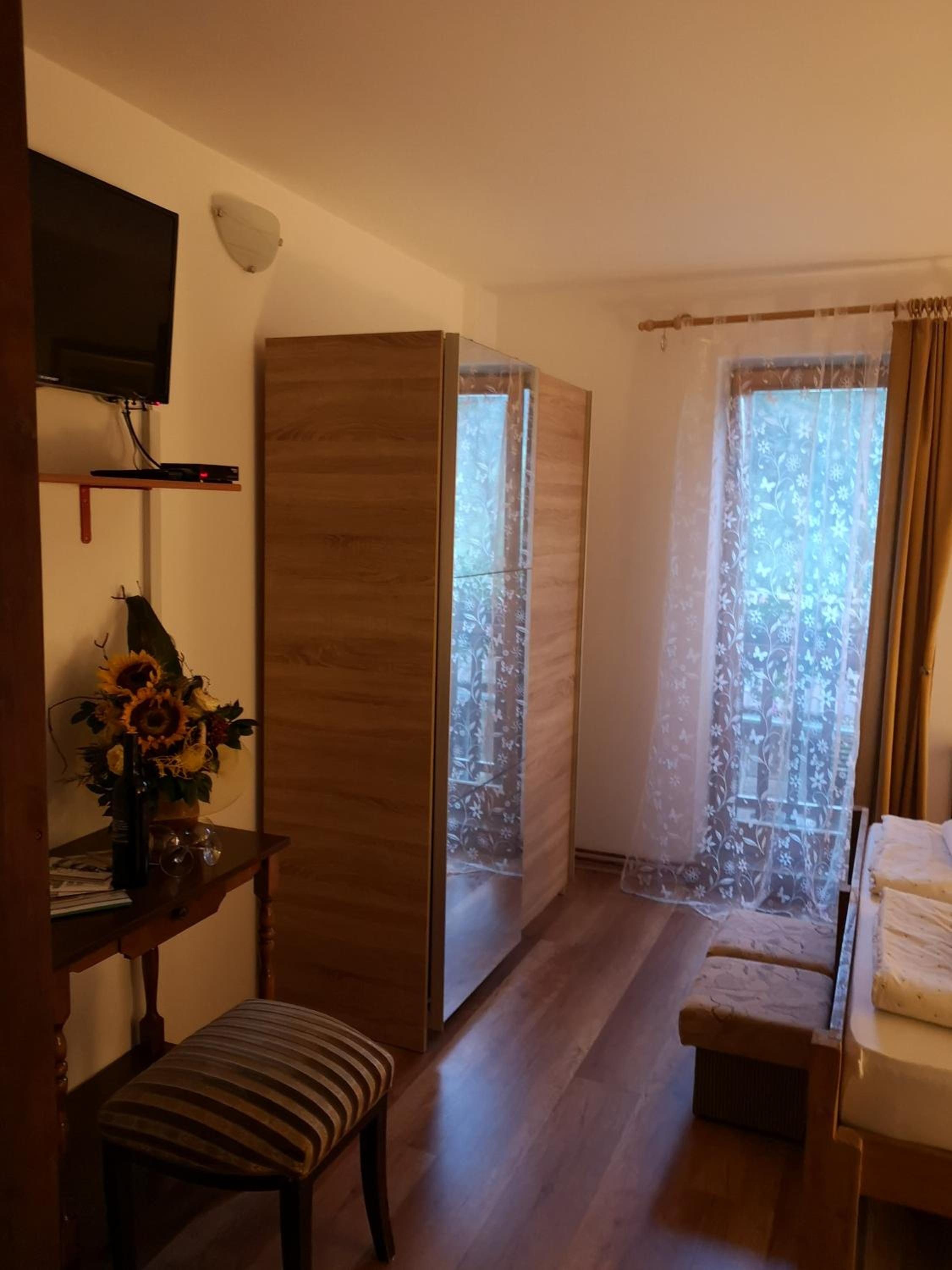 Family Room with Bathroom - Photo 4