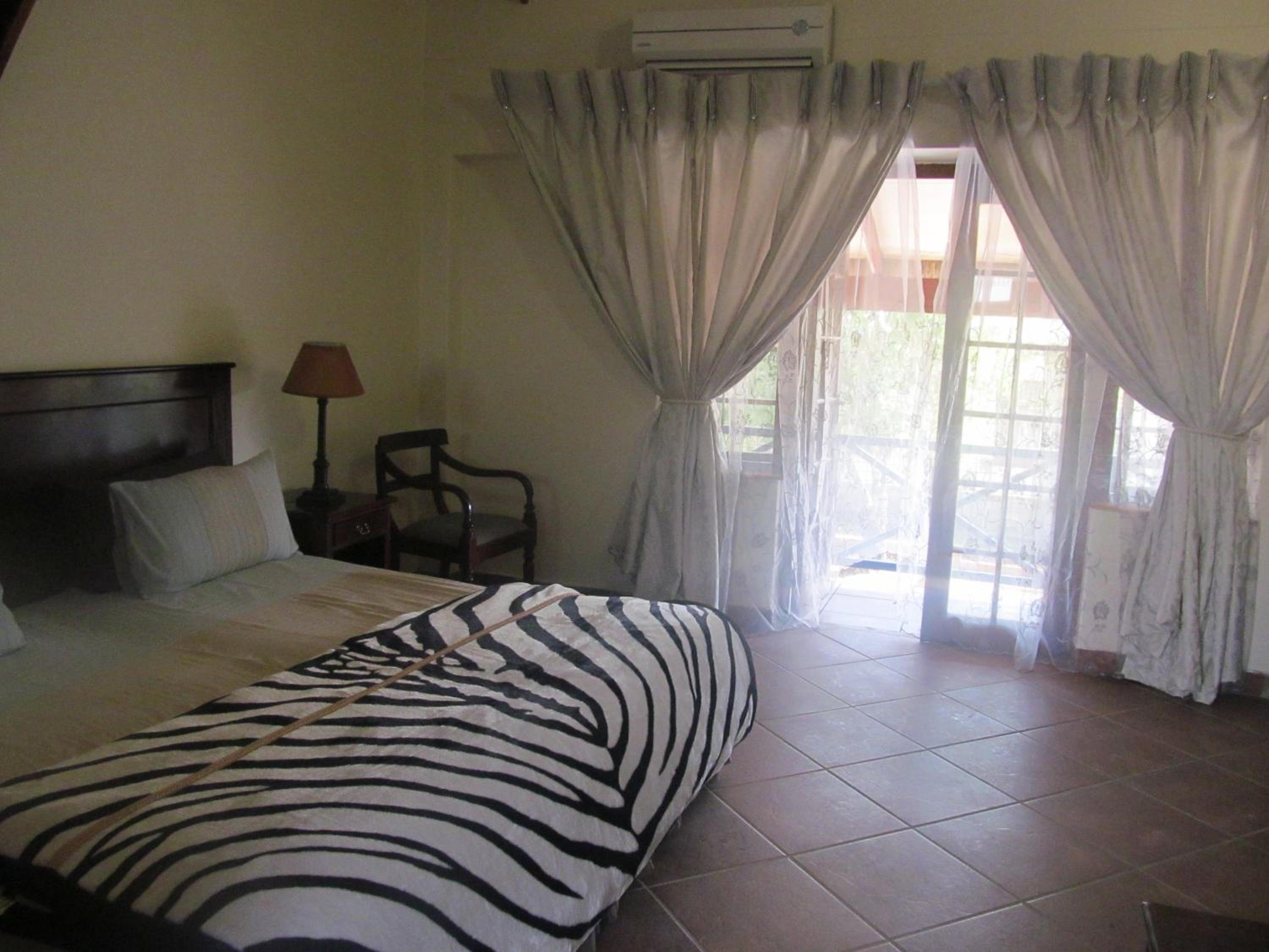 Deluxe Double Room with Shower - Photo 1
