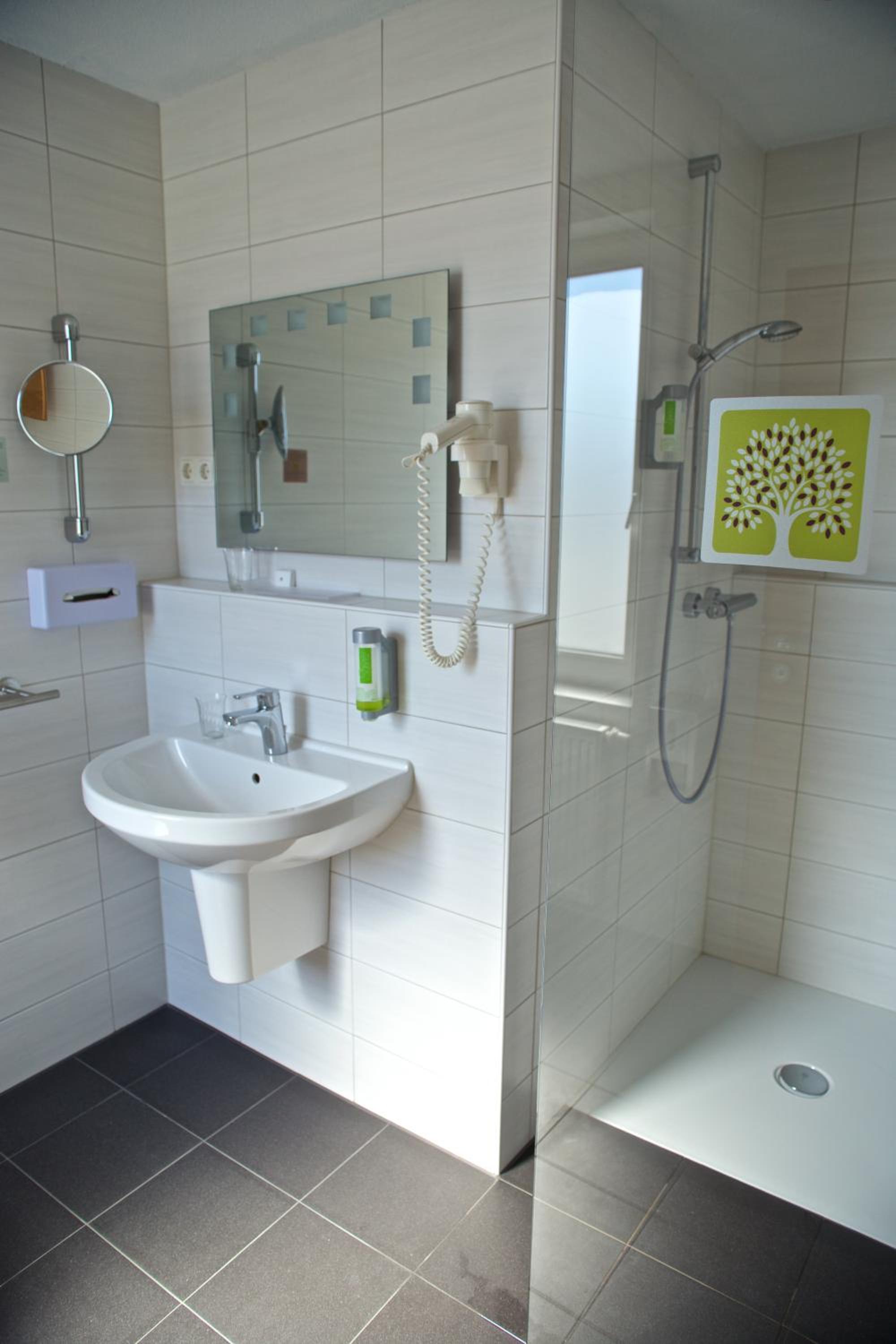 Standard Double Room - Photo 4